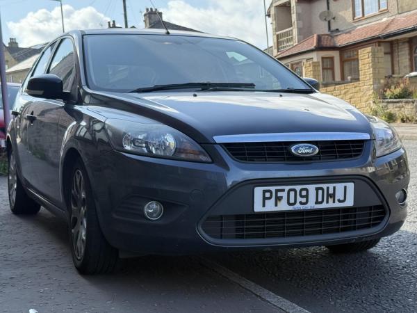 Ford Focus 1.6 Zetec Hatchback 5dr Petrol Manual (161 g/km, 99 bhp)