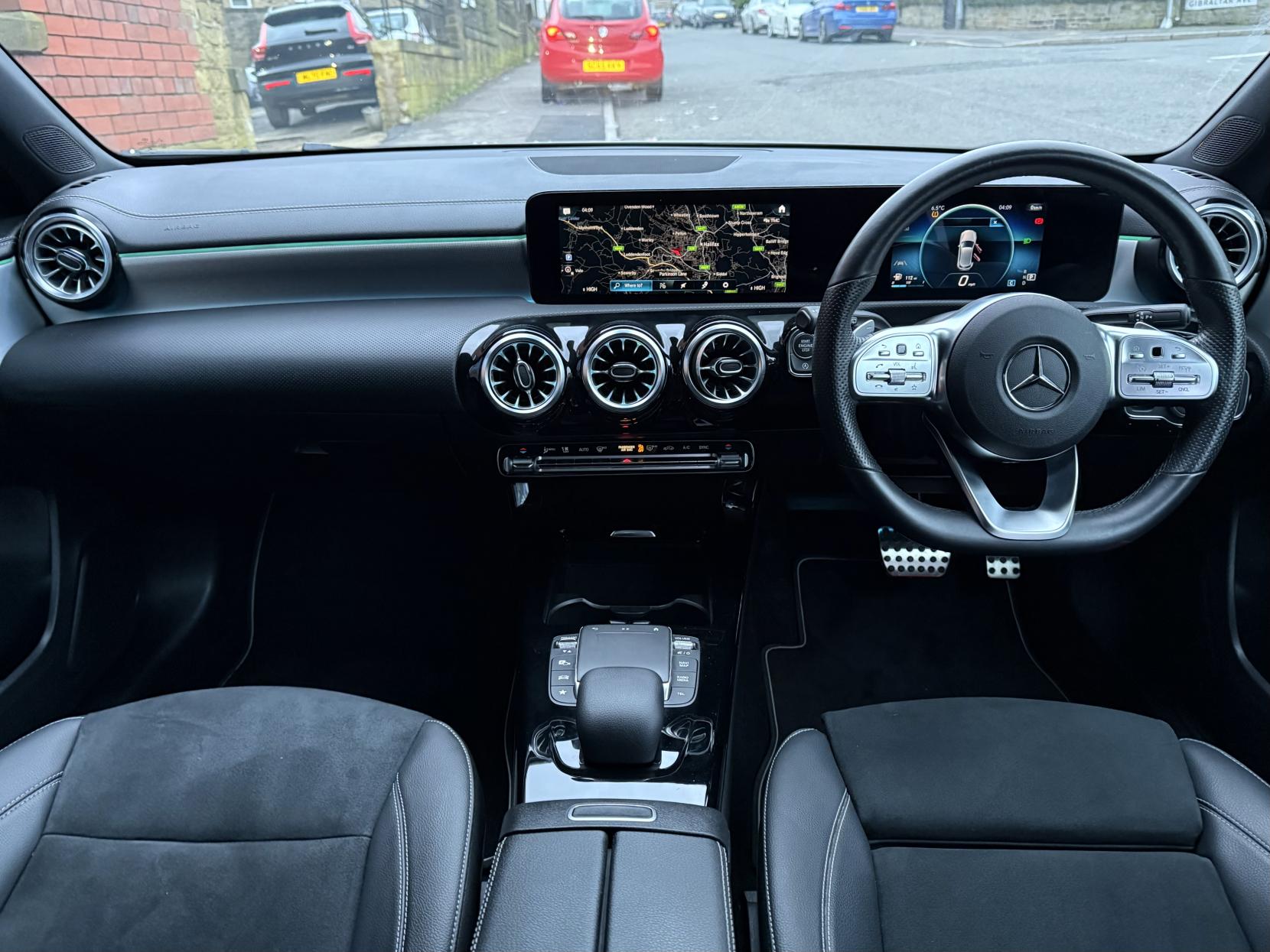 Mercedes-Benz A Class 1.3 A200 AMG Line Edition (Executive) Hatchback 5dr Petrol 7G-DCT Euro 6 (s/s) (163 ps)