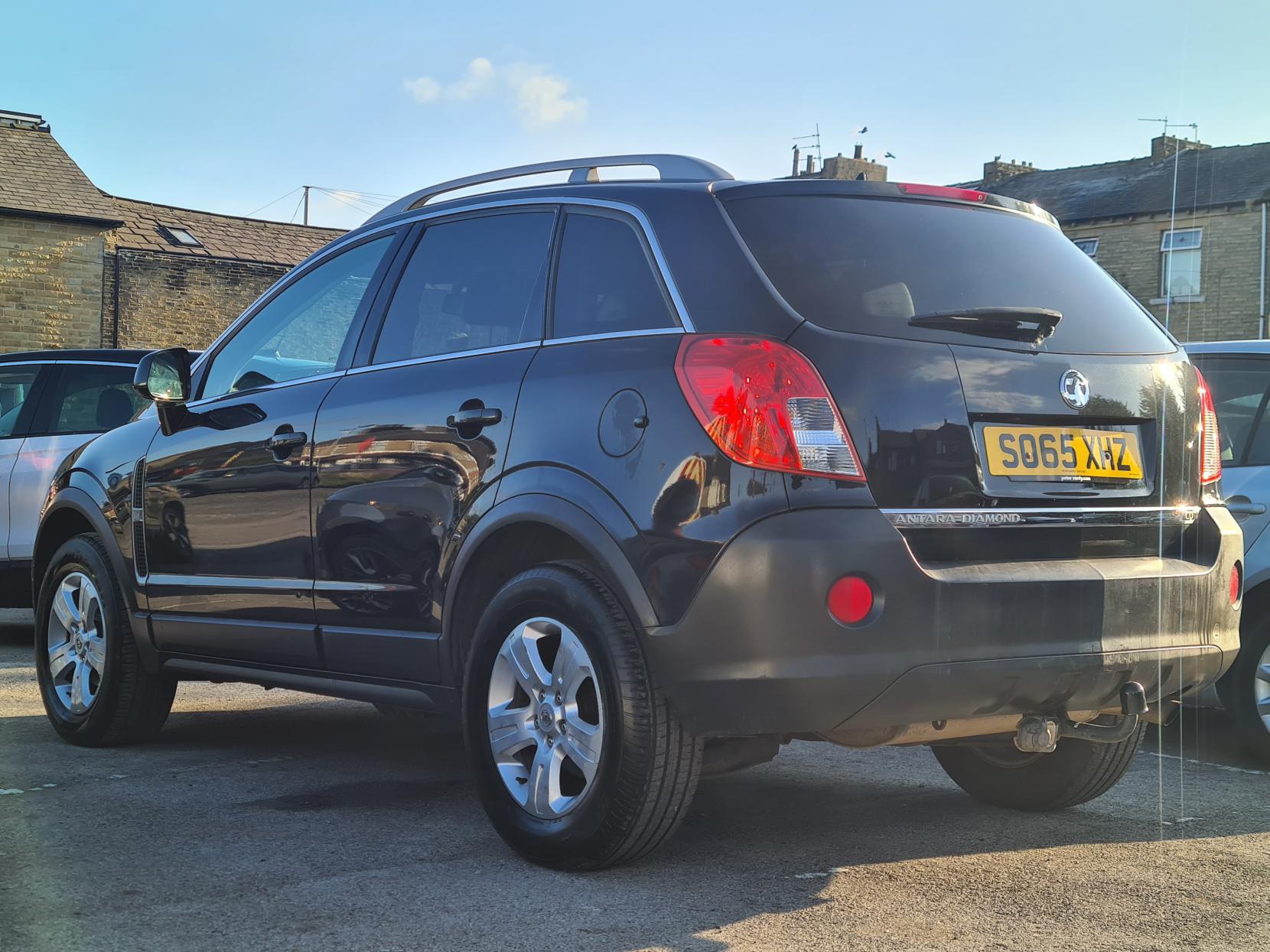 Vauxhall Antara 2.2 CDTi Diamond SUV 5dr Diesel Manual 2WD Euro 5 (s/s) (163 ps)