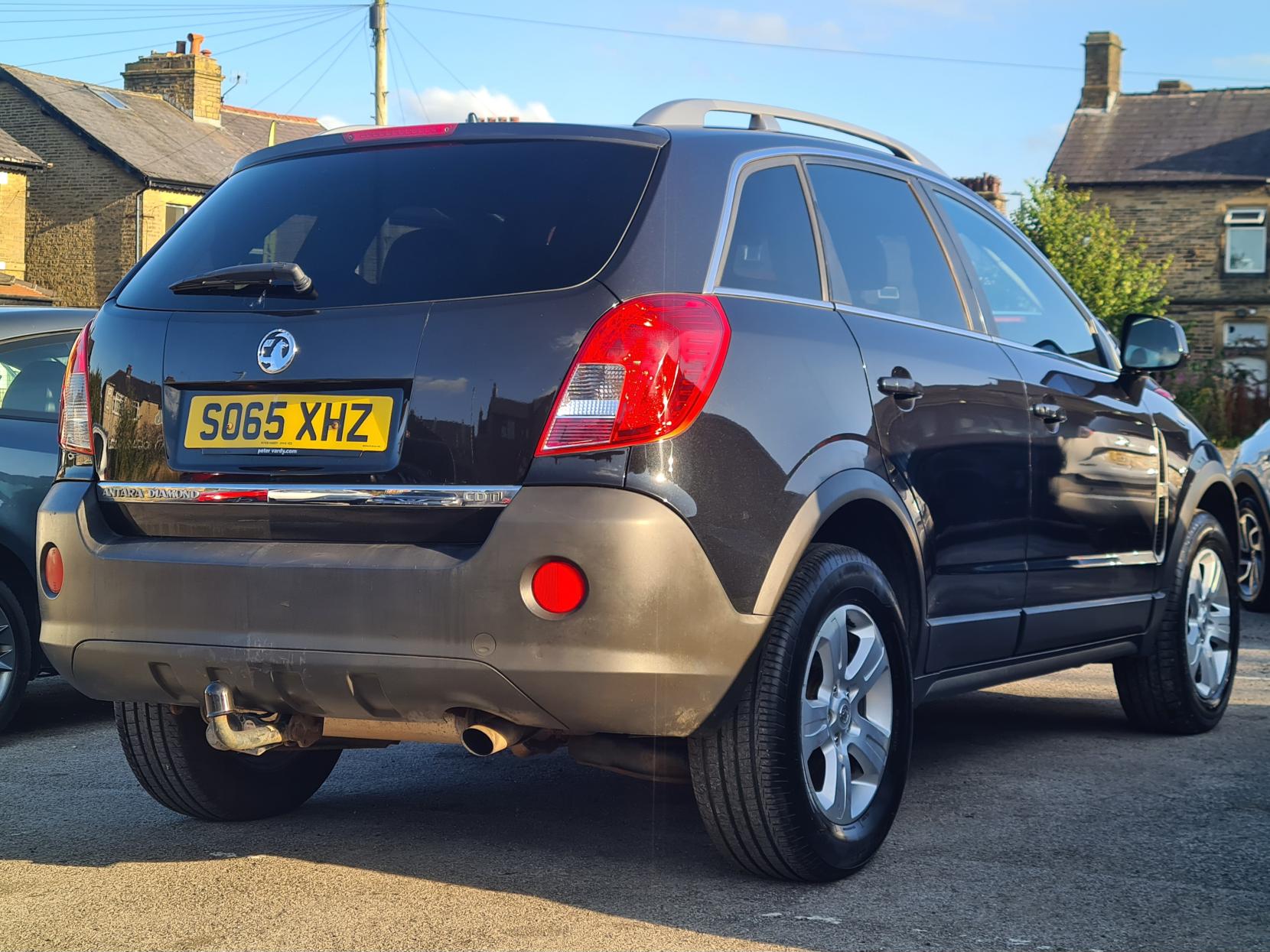 Vauxhall Antara 2.2 CDTi Diamond SUV 5dr Diesel Manual 2WD Euro 5 (s/s) (163 ps)