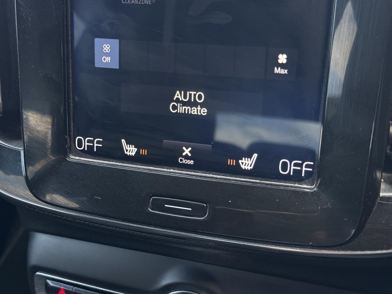 Volvo XC40 2.0 T5 R-Design SUV 5dr Petrol Auto AWD Euro 6 (s/s) (247 ps)