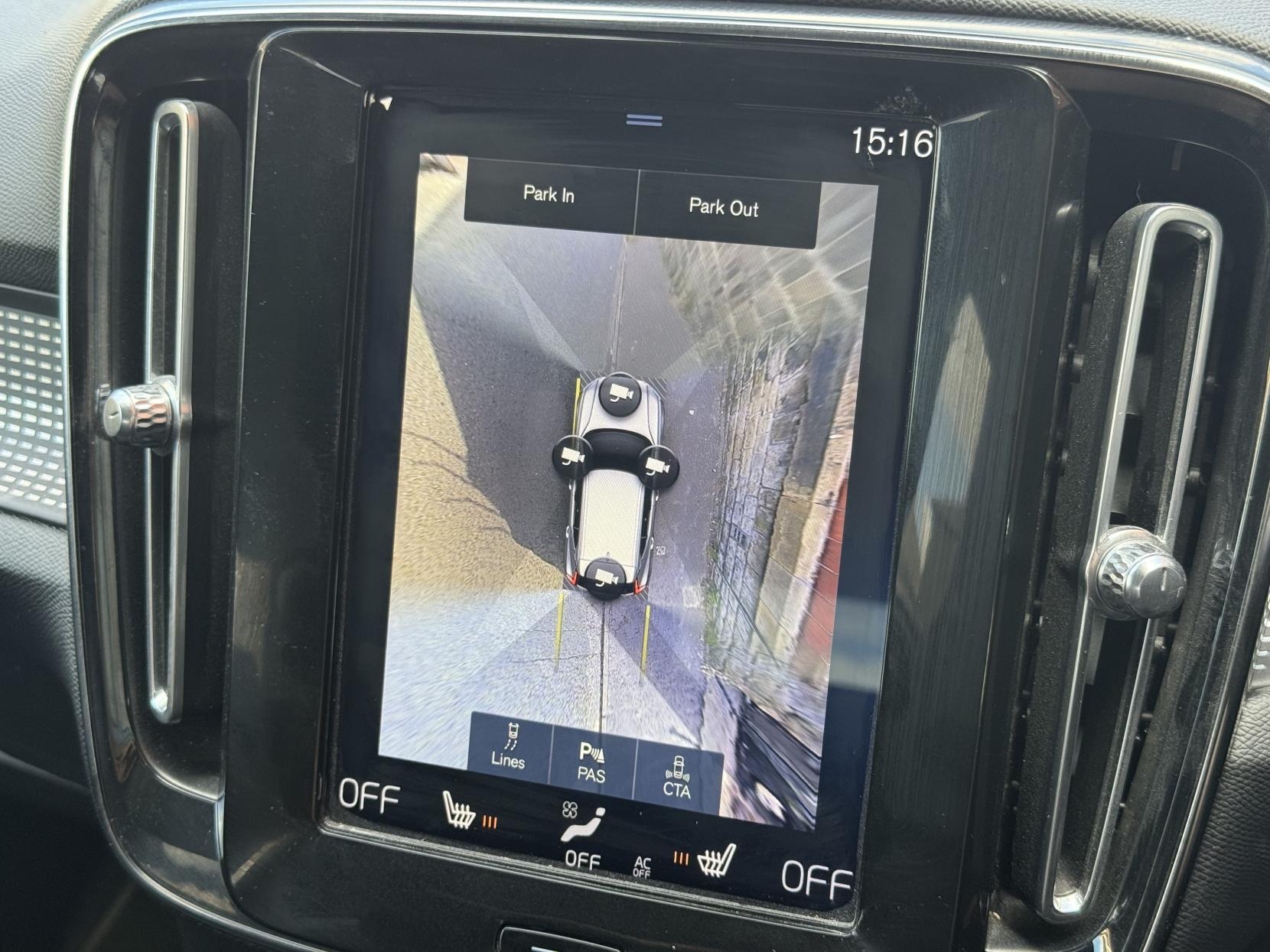 Volvo XC40 2.0 T5 R-Design SUV 5dr Petrol Auto AWD Euro 6 (s/s) (247 ps)