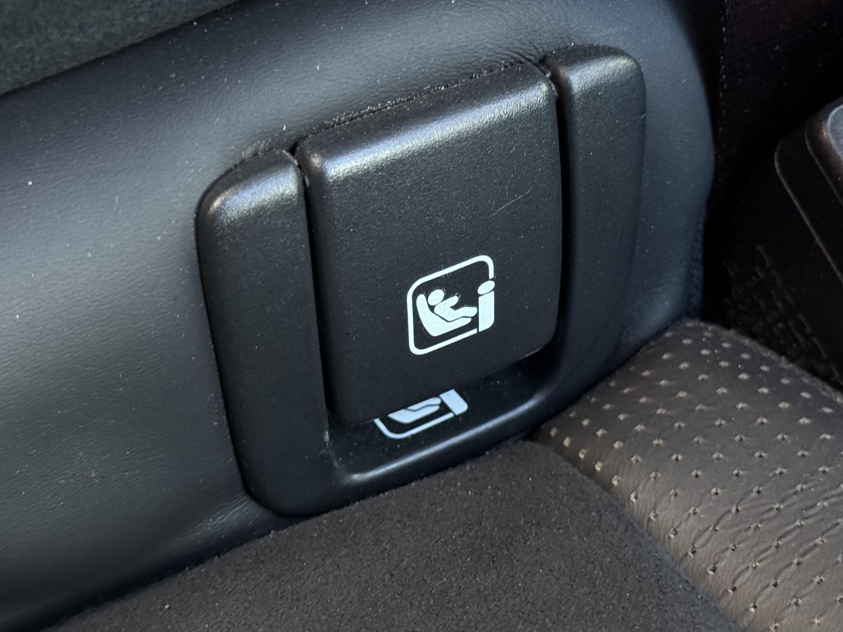 Volvo XC40 2.0 T5 R-Design SUV 5dr Petrol Auto AWD Euro 6 (s/s) (247 ps)