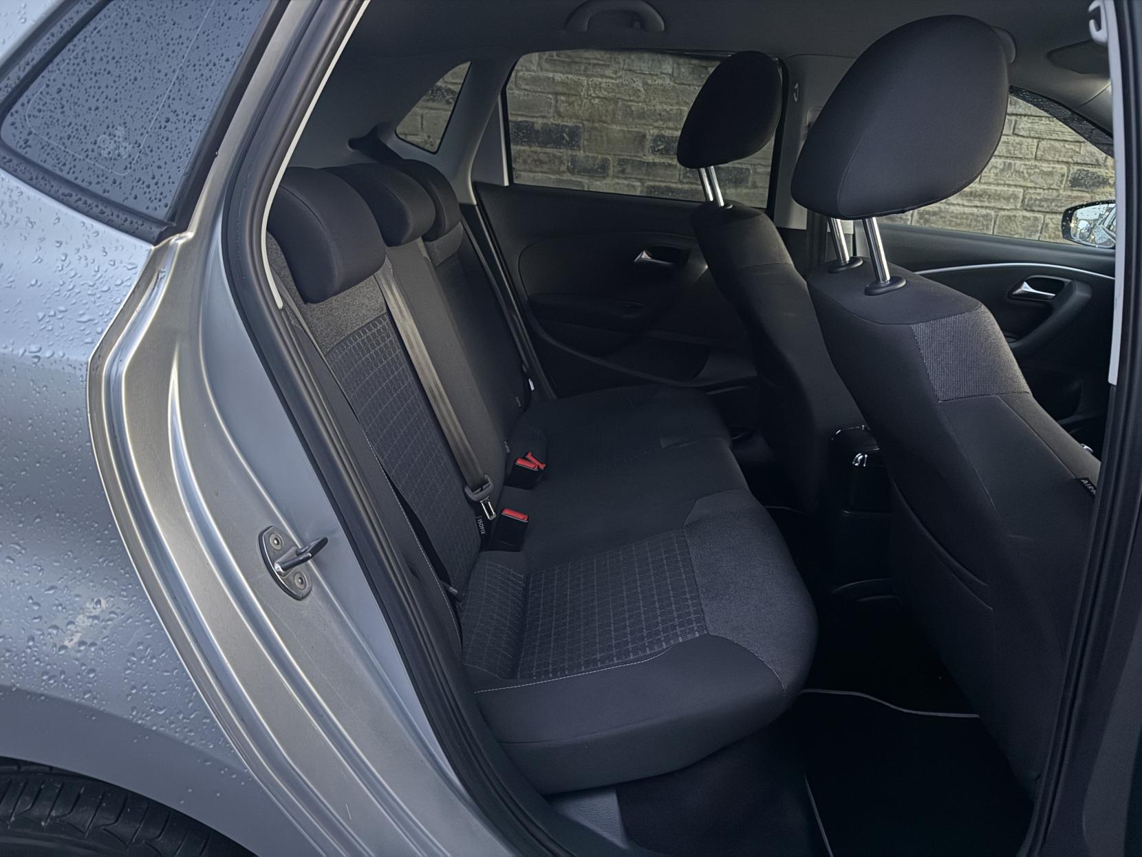 Volkswagen Polo 1.4 TDI BlueMotion Tech SE Hatchback 5dr Diesel Manual Euro 6 (s/s) (75 ps)