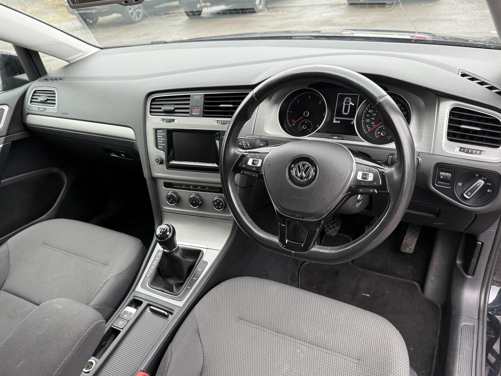 Volkswagen Golf 1.6 TDI BlueMotion Tech SE Estate 5dr Diesel Manual Euro 5 (s/s) (105 ps)