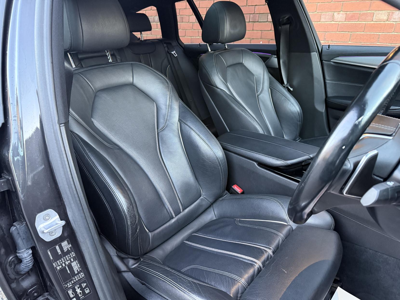 BMW 5 Series 2.0 520d M Sport Touring 5dr Diesel Auto xDrive Euro 6 (s/s) (190 ps)