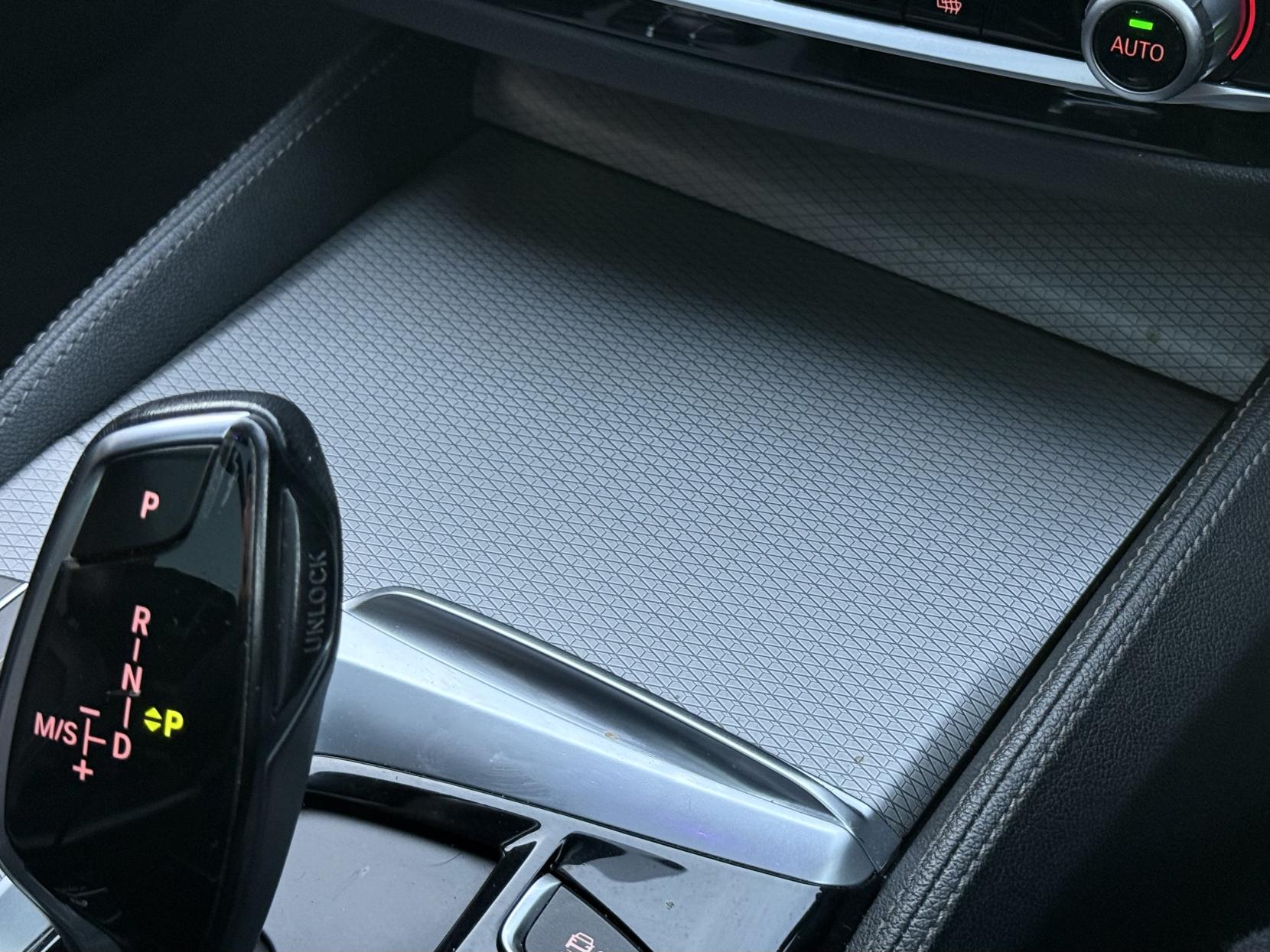 BMW 5 Series 2.0 520d M Sport Touring 5dr Diesel Auto xDrive Euro 6 (s/s) (190 ps)