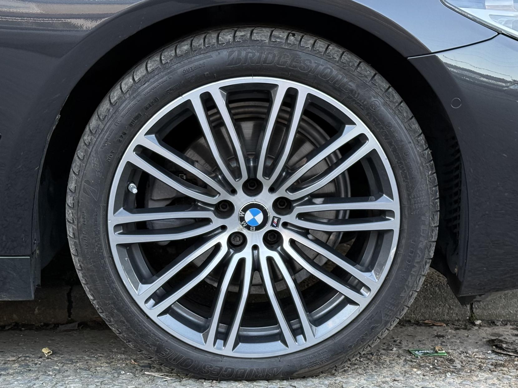 BMW 5 Series 2.0 520d M Sport Touring 5dr Diesel Auto xDrive Euro 6 (s/s) (190 ps)