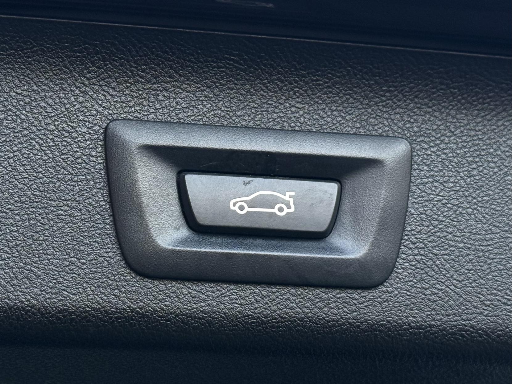 BMW 5 Series 2.0 520d M Sport Touring 5dr Diesel Auto xDrive Euro 6 (s/s) (190 ps)