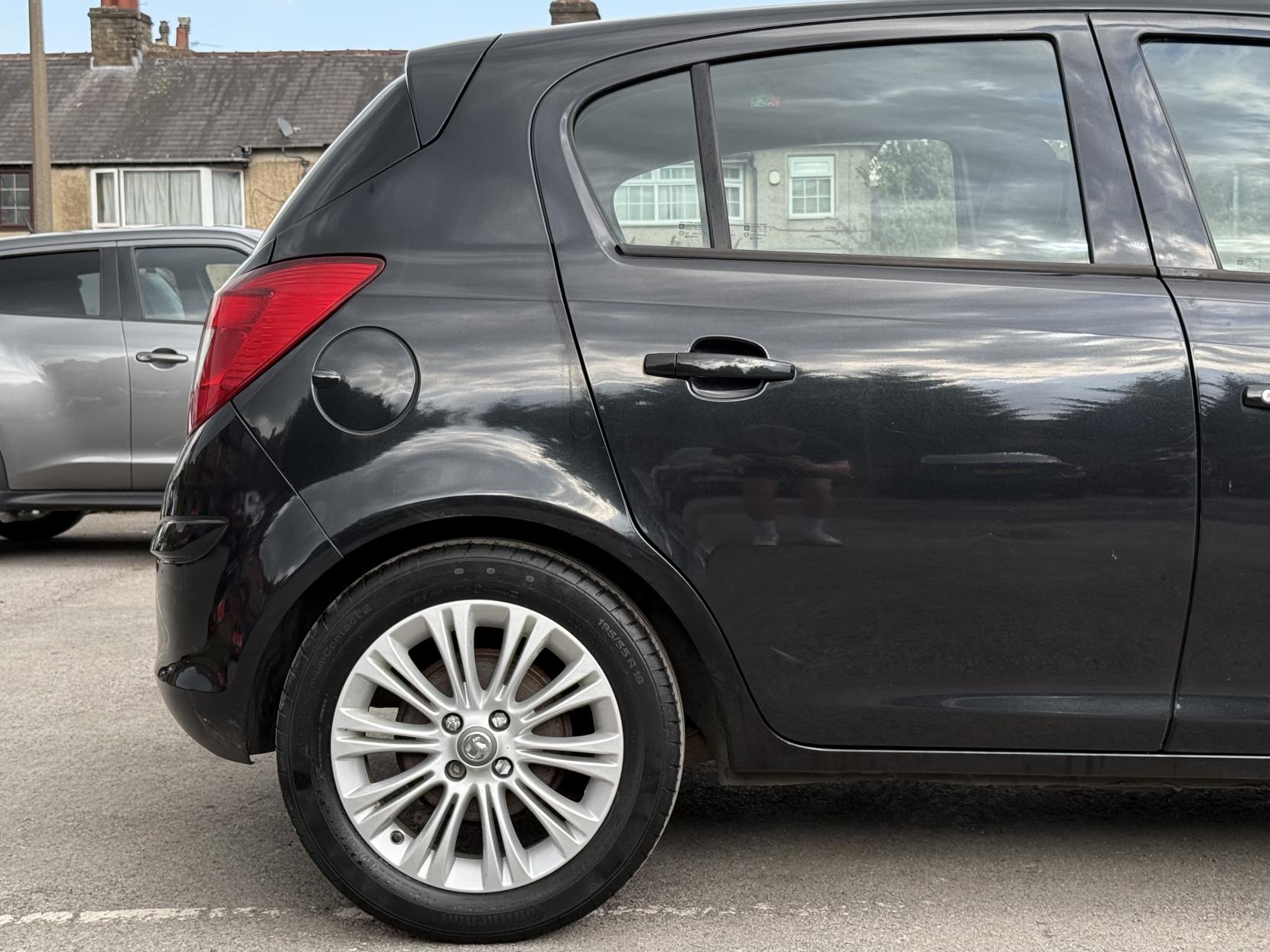 Vauxhall Corsa 1.2 16V SE Hatchback 5dr Petrol Manual Euro 5 (85 ps)
