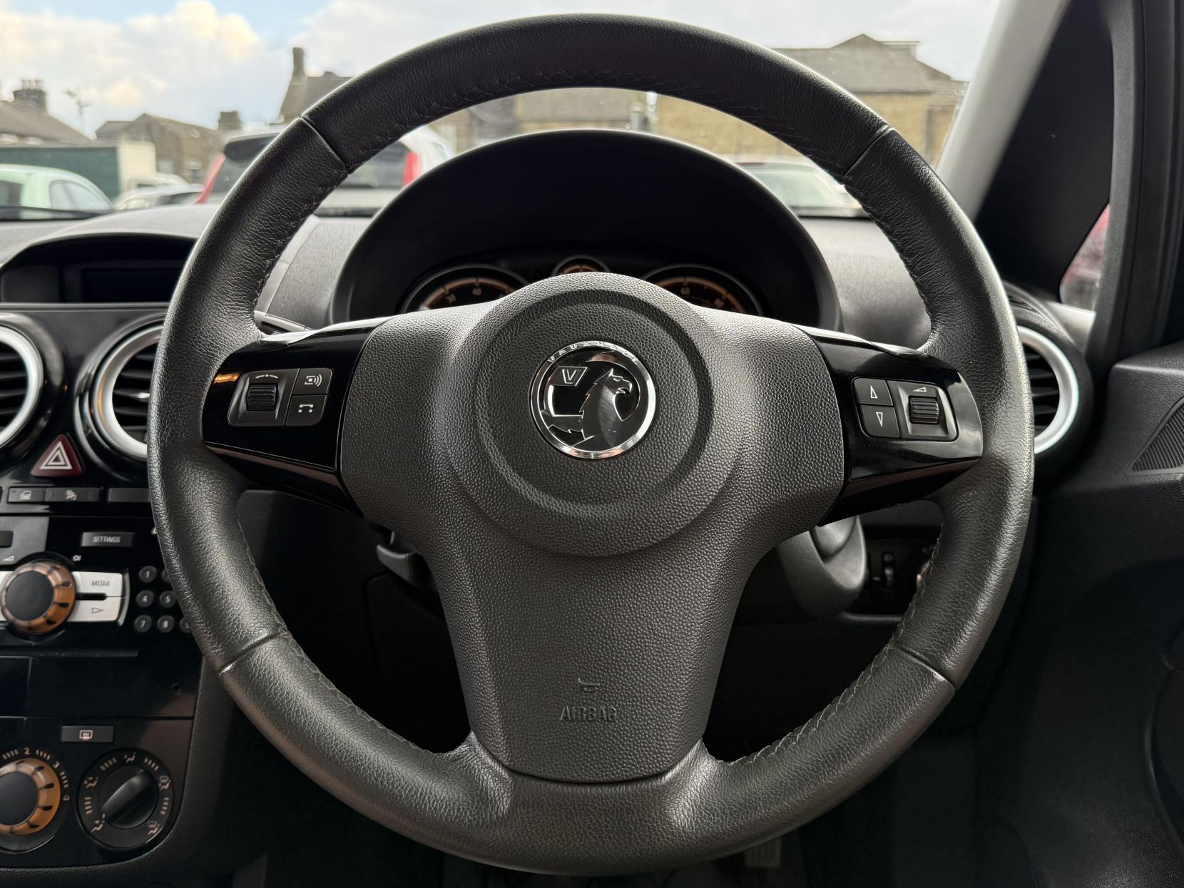 Vauxhall Corsa 1.2 16V SE Hatchback 5dr Petrol Manual Euro 5 (85 ps)