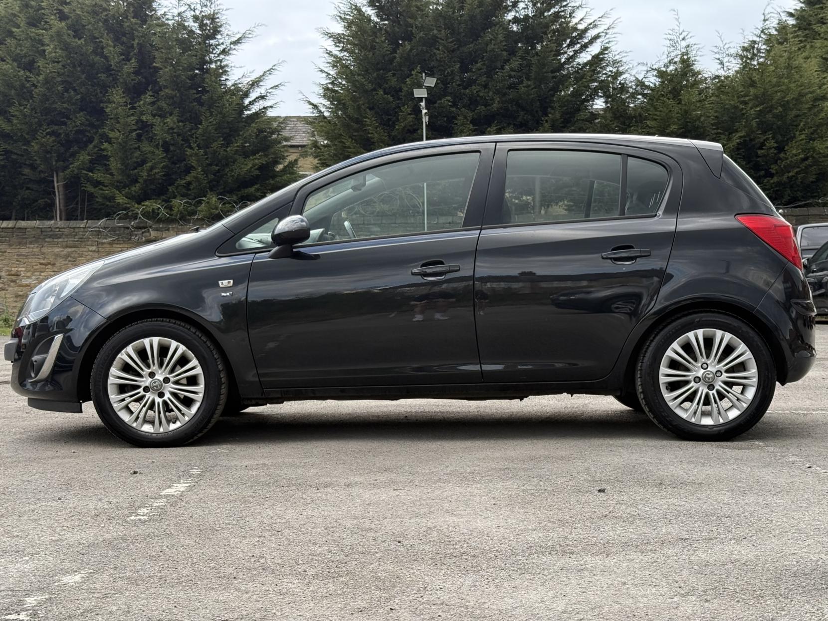 Vauxhall Corsa 1.2 16V SE Hatchback 5dr Petrol Manual Euro 5 (85 ps)