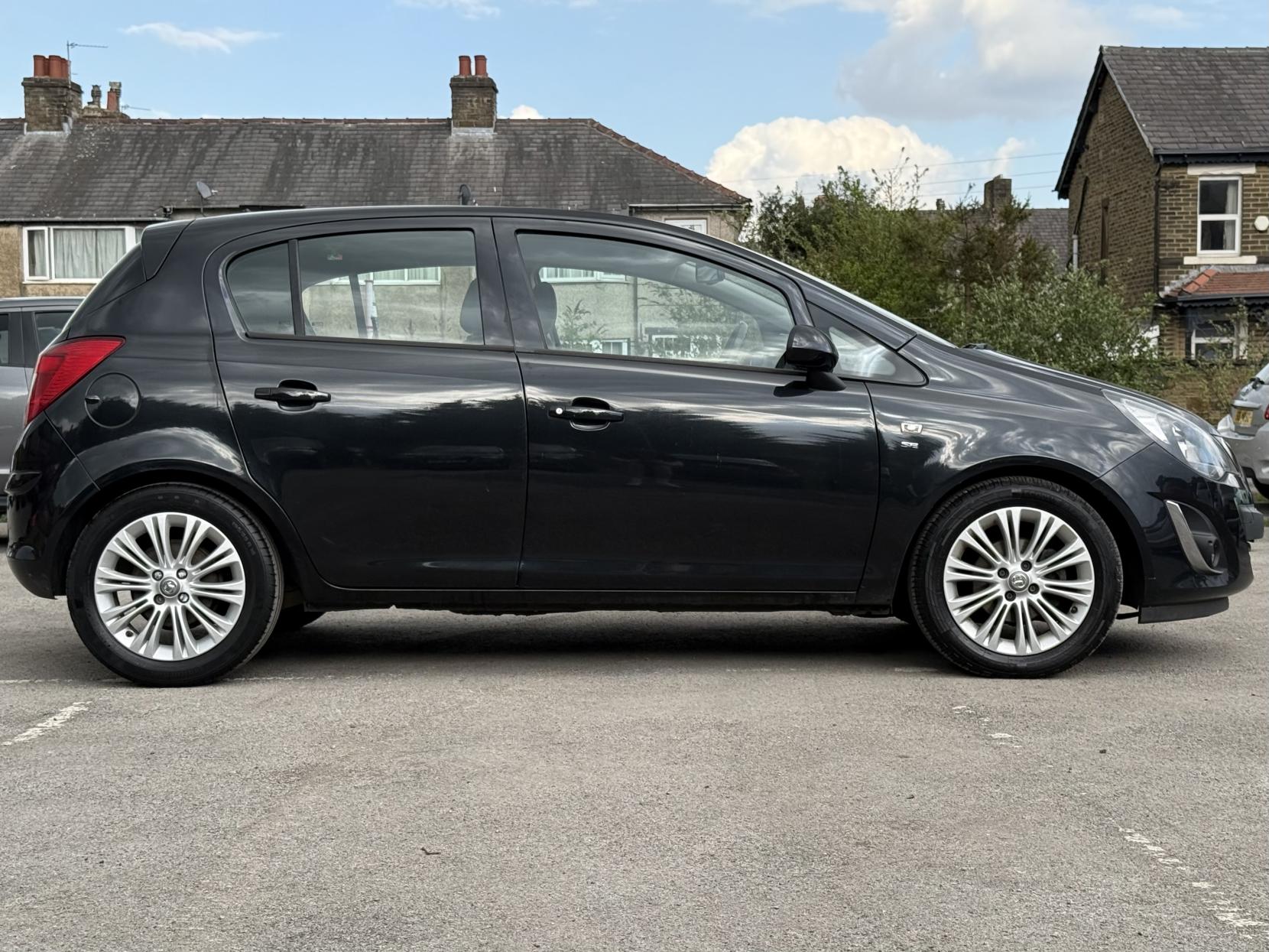 Vauxhall Corsa 1.2 16V SE Hatchback 5dr Petrol Manual Euro 5 (85 ps)