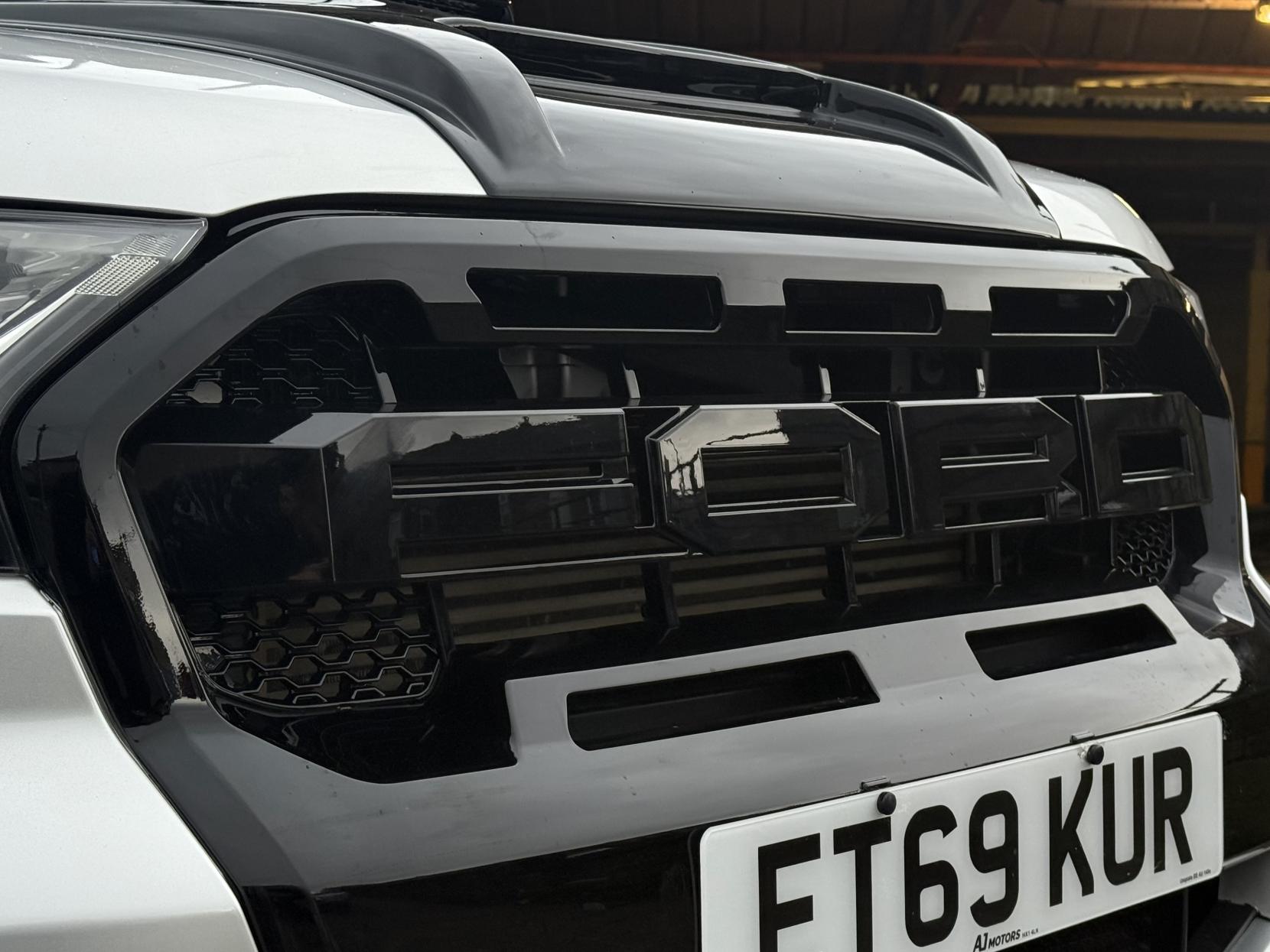 Ford Ranger 3.2 TDCi Wildtrak Pickup Double Cab 4dr Diesel Auto 4WD Euro 6 (s/s) (200 ps)