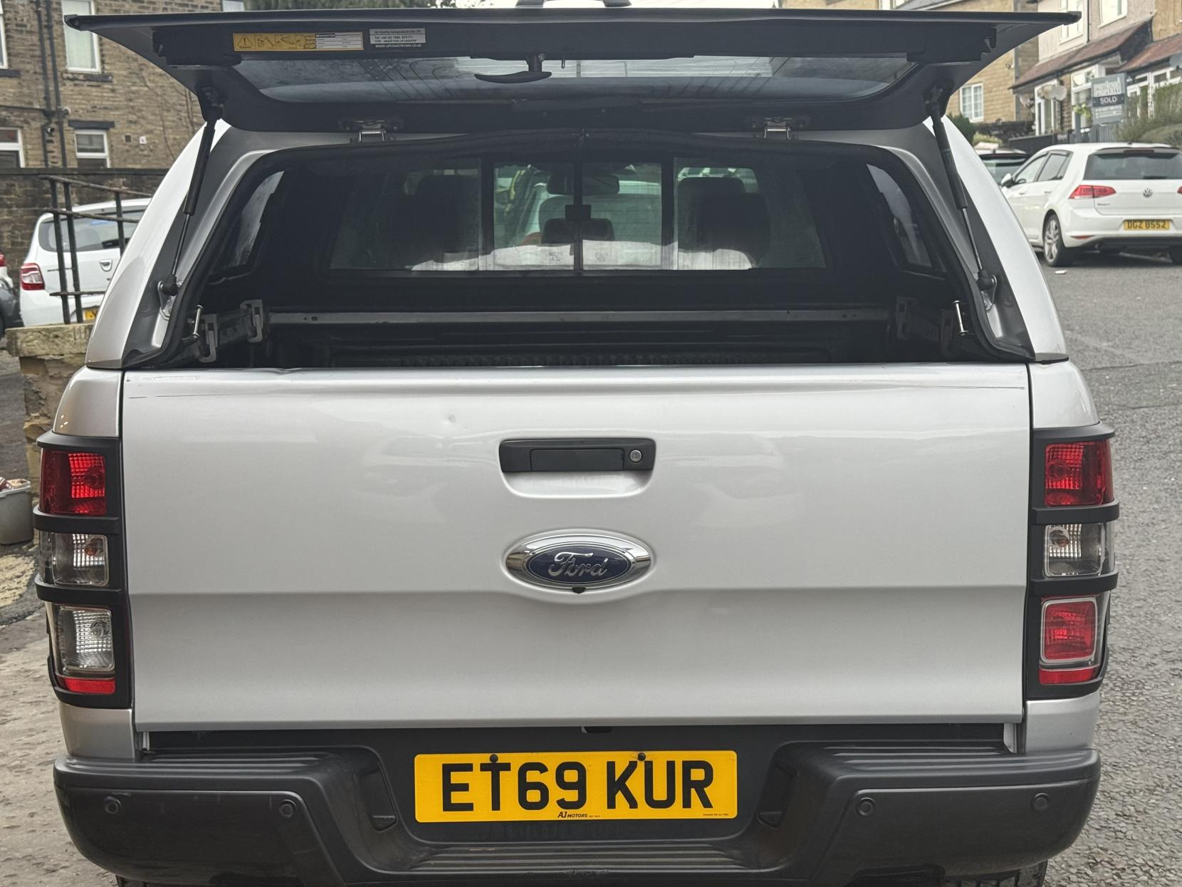 Ford Ranger 3.2 TDCi Wildtrak Pickup Double Cab 4dr Diesel Auto 4WD Euro 6 (s/s) (200 ps)