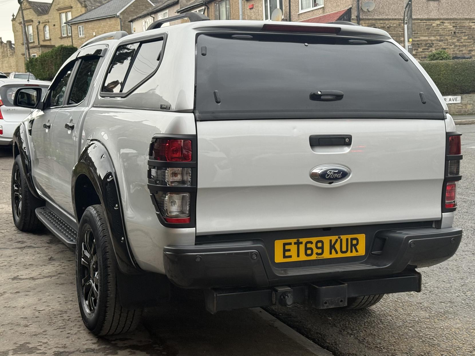 Ford Ranger 3.2 TDCi Wildtrak Pickup Double Cab 4dr Diesel Auto 4WD Euro 6 (s/s) (200 ps)
