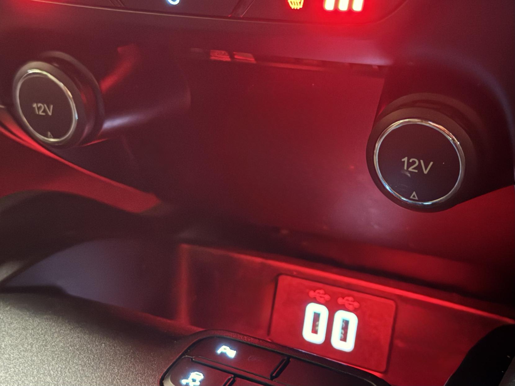 Ford Ranger 3.2 TDCi Wildtrak Pickup Double Cab 4dr Diesel Auto 4WD Euro 6 (s/s) (200 ps)