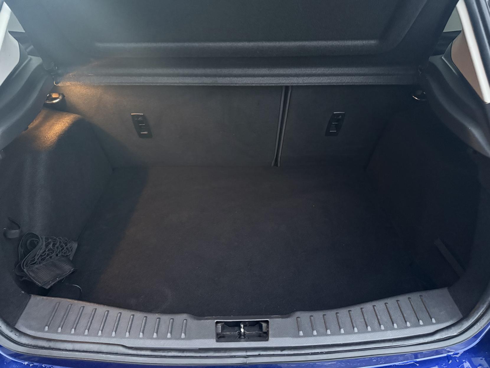 Ford Focus 1.0T EcoBoost Zetec Edition Hatchback 5dr Petrol Manual Euro 6 (s/s) (125 ps)