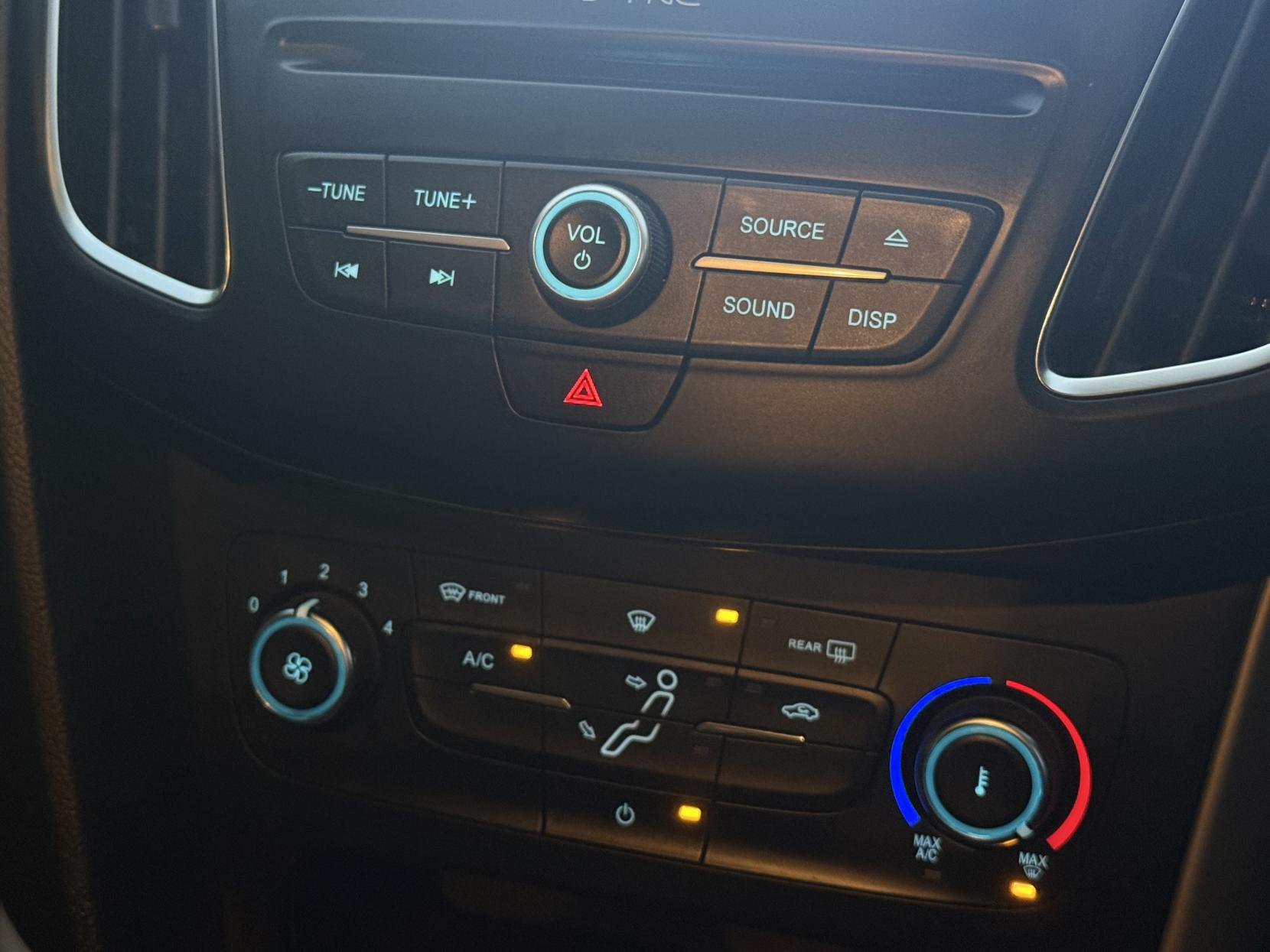 Ford Focus 1.0T EcoBoost Zetec Edition Hatchback 5dr Petrol Manual Euro 6 (s/s) (125 ps)