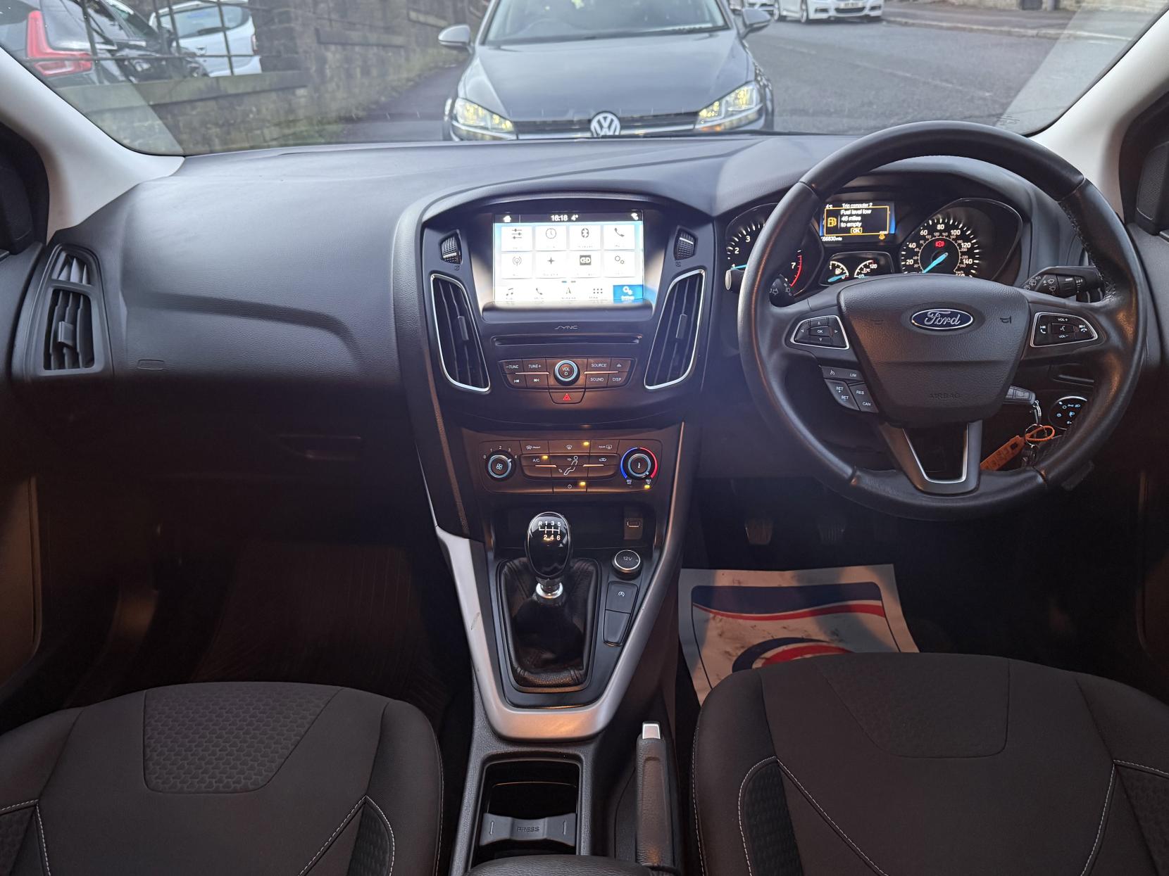 Ford Focus 1.0T EcoBoost Zetec Edition Hatchback 5dr Petrol Manual Euro 6 (s/s) (125 ps)