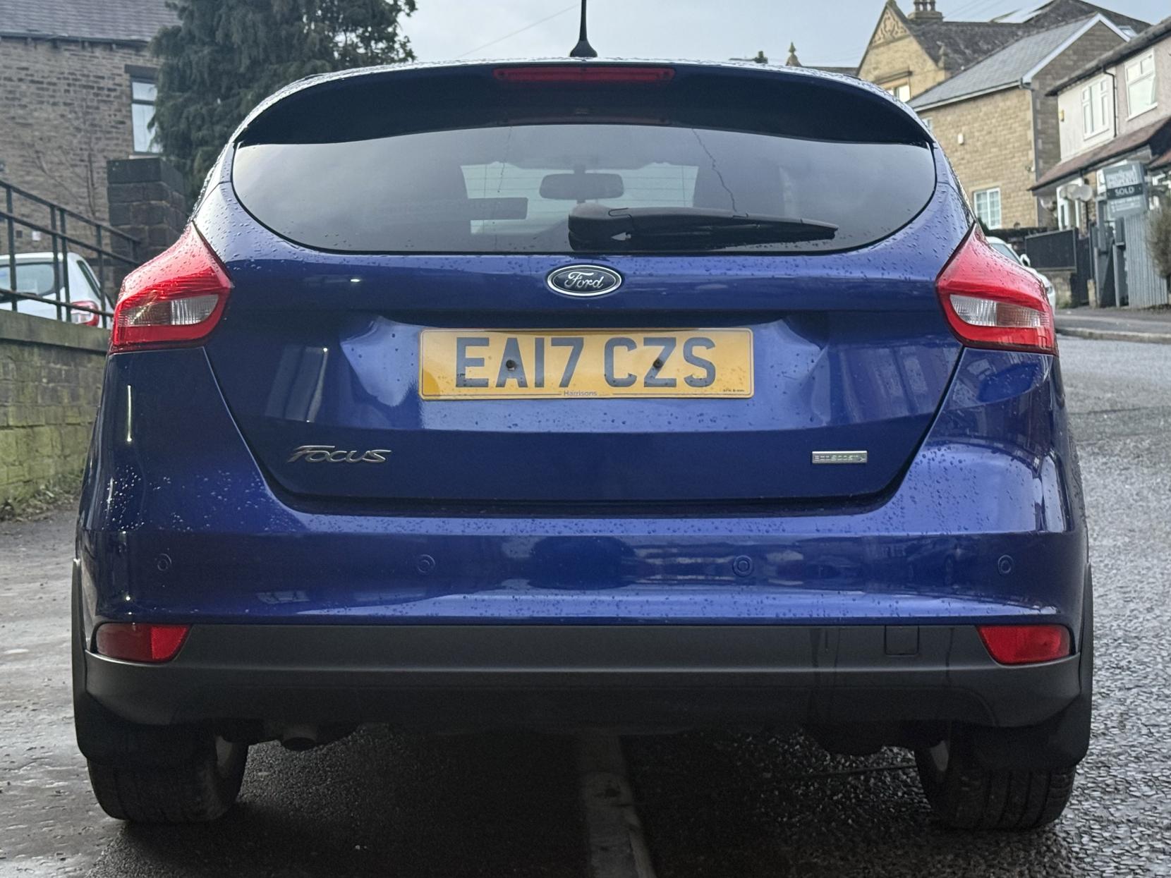 Ford Focus 1.0T EcoBoost Zetec Edition Hatchback 5dr Petrol Manual Euro 6 (s/s) (125 ps)