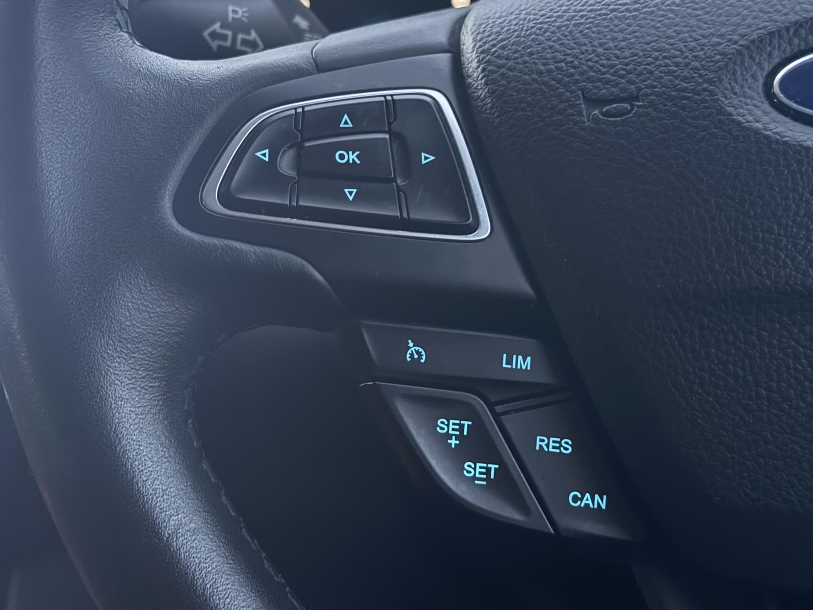 Ford Focus 1.0T EcoBoost Zetec Edition Hatchback 5dr Petrol Manual Euro 6 (s/s) (125 ps)