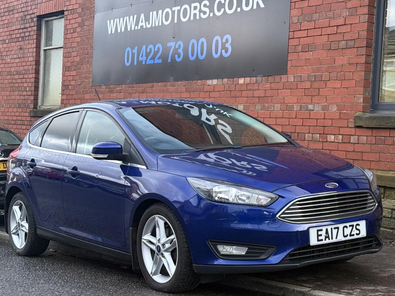 Ford Focus 1.0T EcoBoost Zetec Edition Hatchback 5dr Petrol Manual Euro 6 (s/s) (125 ps)