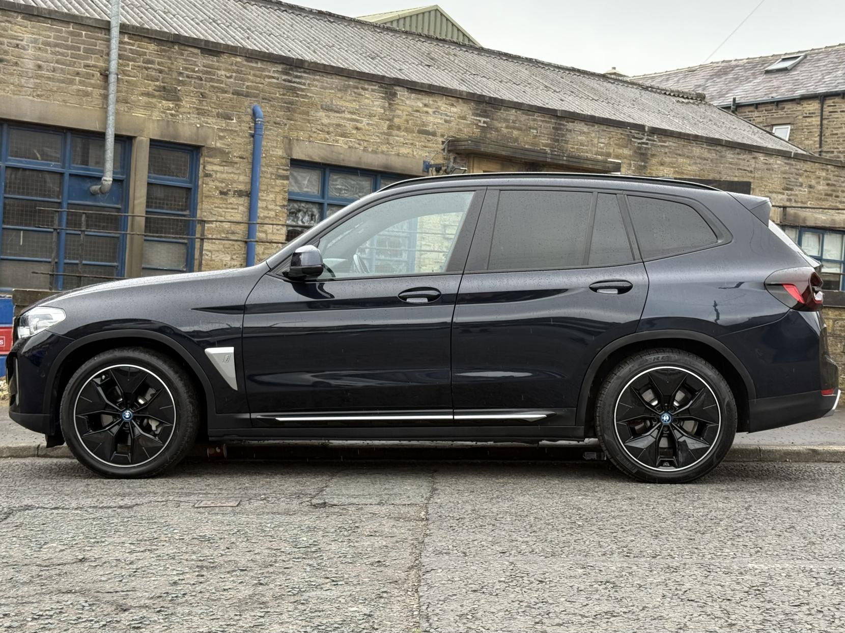 BMW iX3 80kWh Premier Edition SUV 5dr Electric Auto (286 ps)