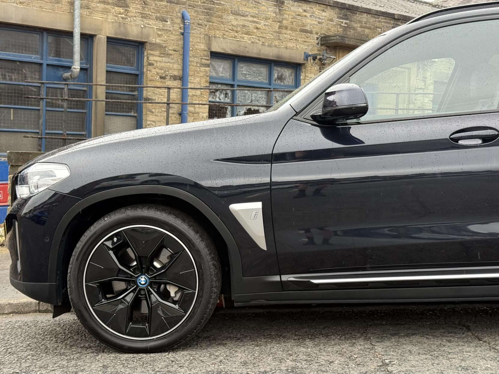 BMW iX3 80kWh Premier Edition SUV 5dr Electric Auto (286 ps)