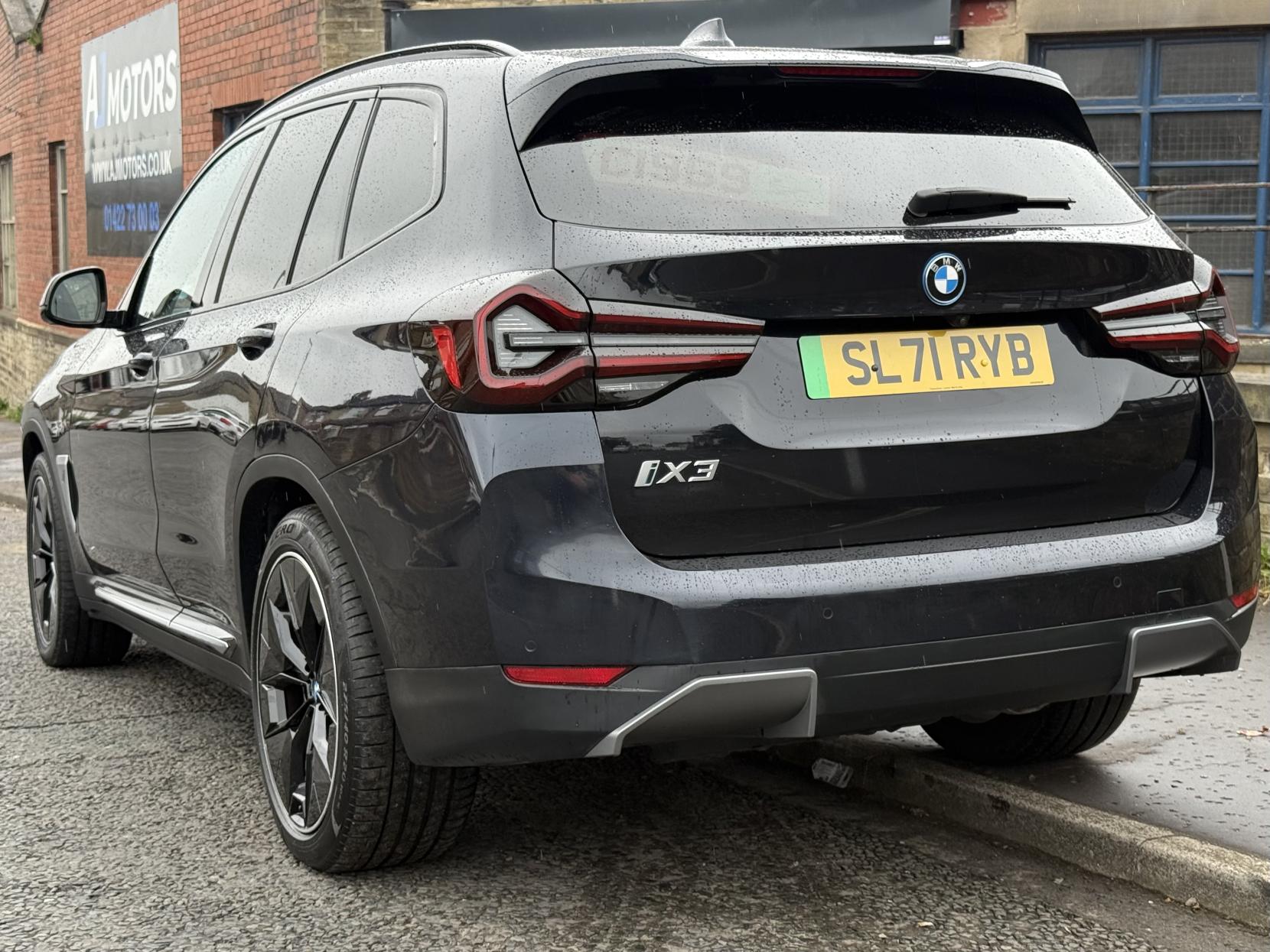 BMW iX3 80kWh Premier Edition SUV 5dr Electric Auto (286 ps)