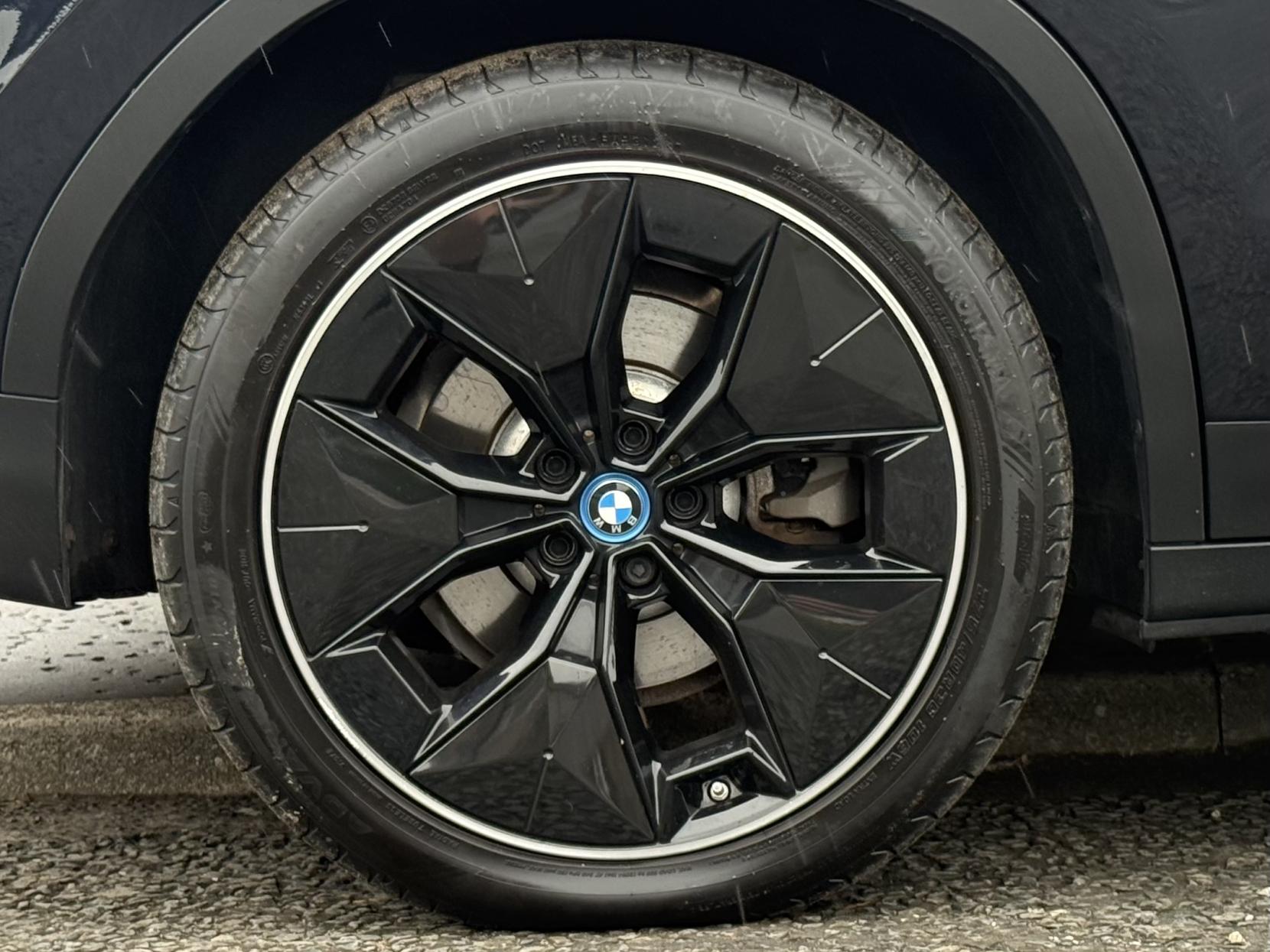 BMW iX3 80kWh Premier Edition SUV 5dr Electric Auto (286 ps)