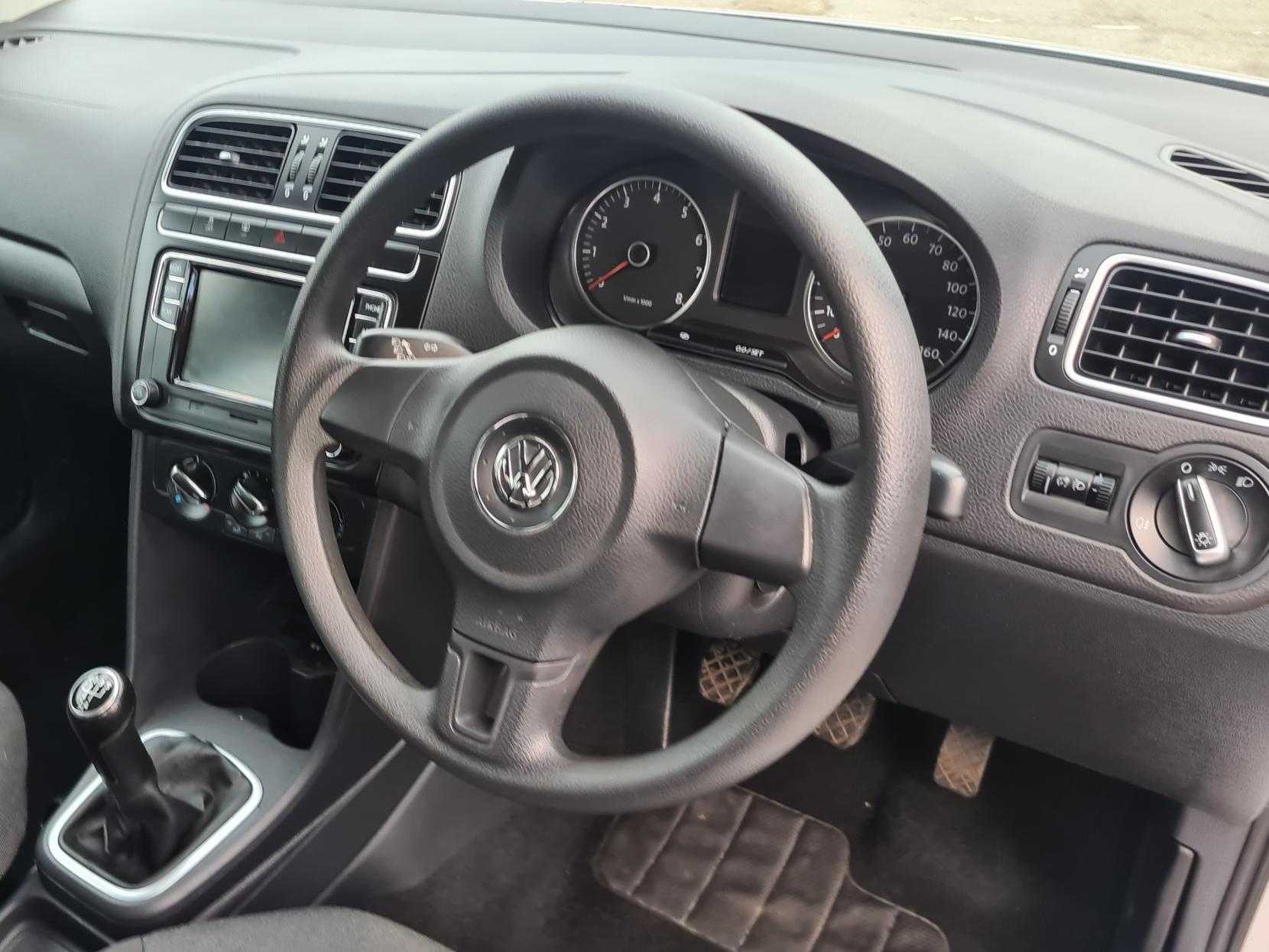 Volkswagen Polo 1.4 SE Hatchback 5dr Petrol Manual Euro 5 (85 ps)