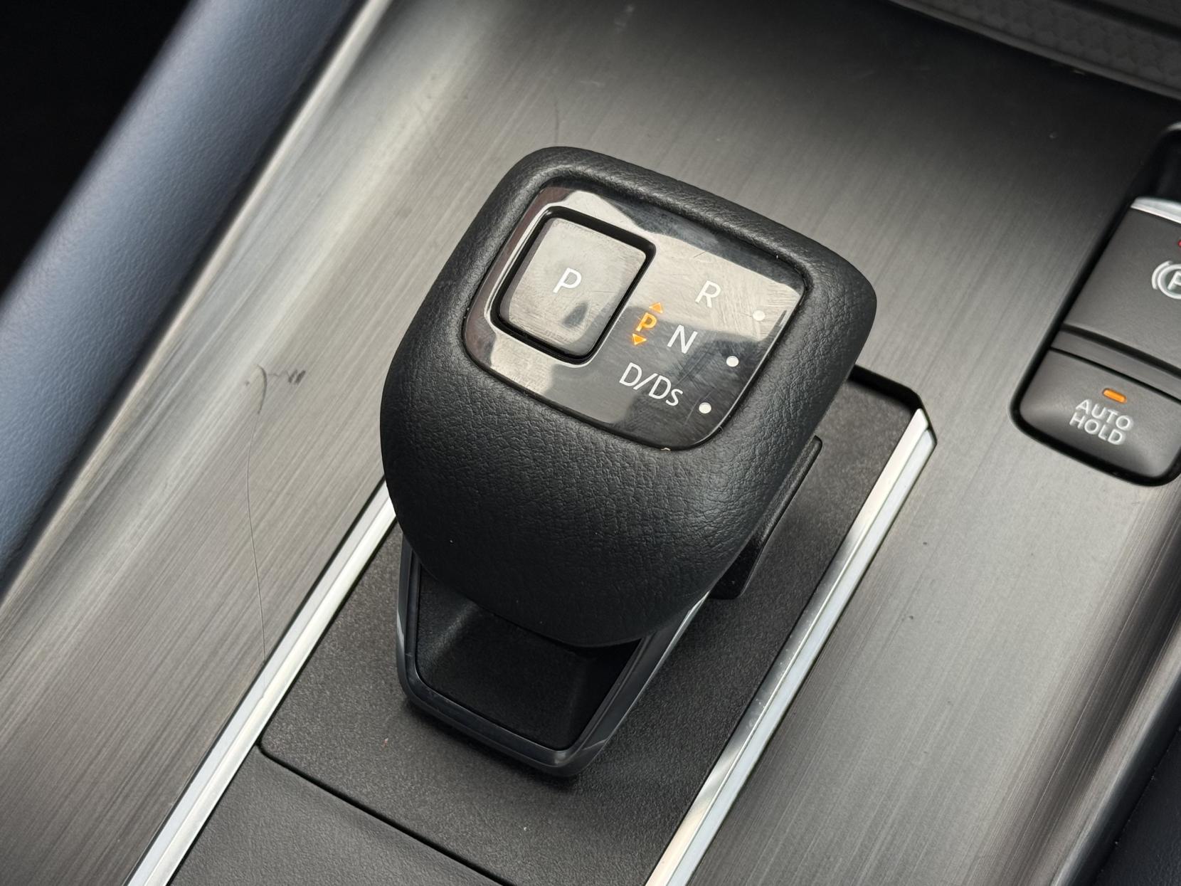 Nissan Qashqai 1.3 DIG-T MHEV Tekna+ SUV 5dr Petrol Hybrid XTRON Euro 6 (s/s) (158 ps)