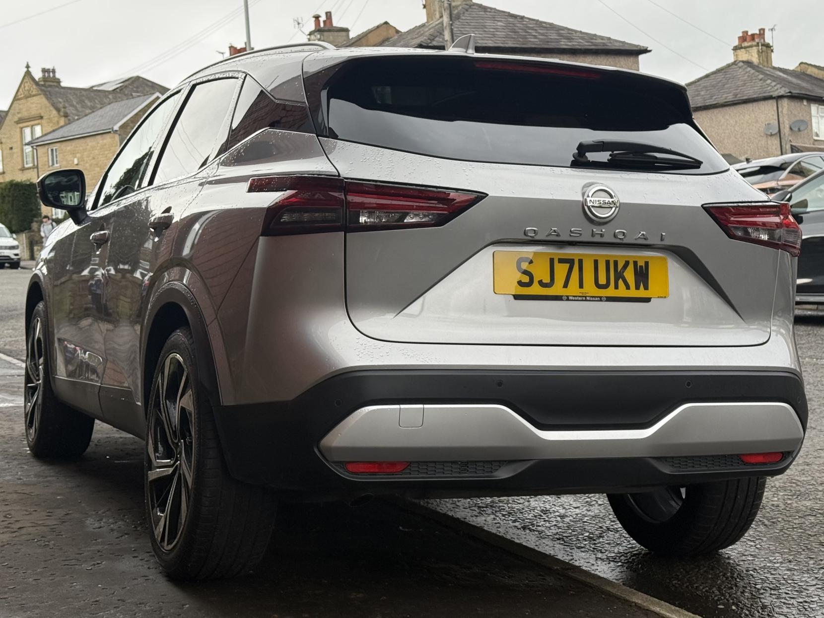 Nissan Qashqai 1.3 DIG-T MHEV Tekna+ SUV 5dr Petrol Hybrid XTRON Euro 6 (s/s) (158 ps)