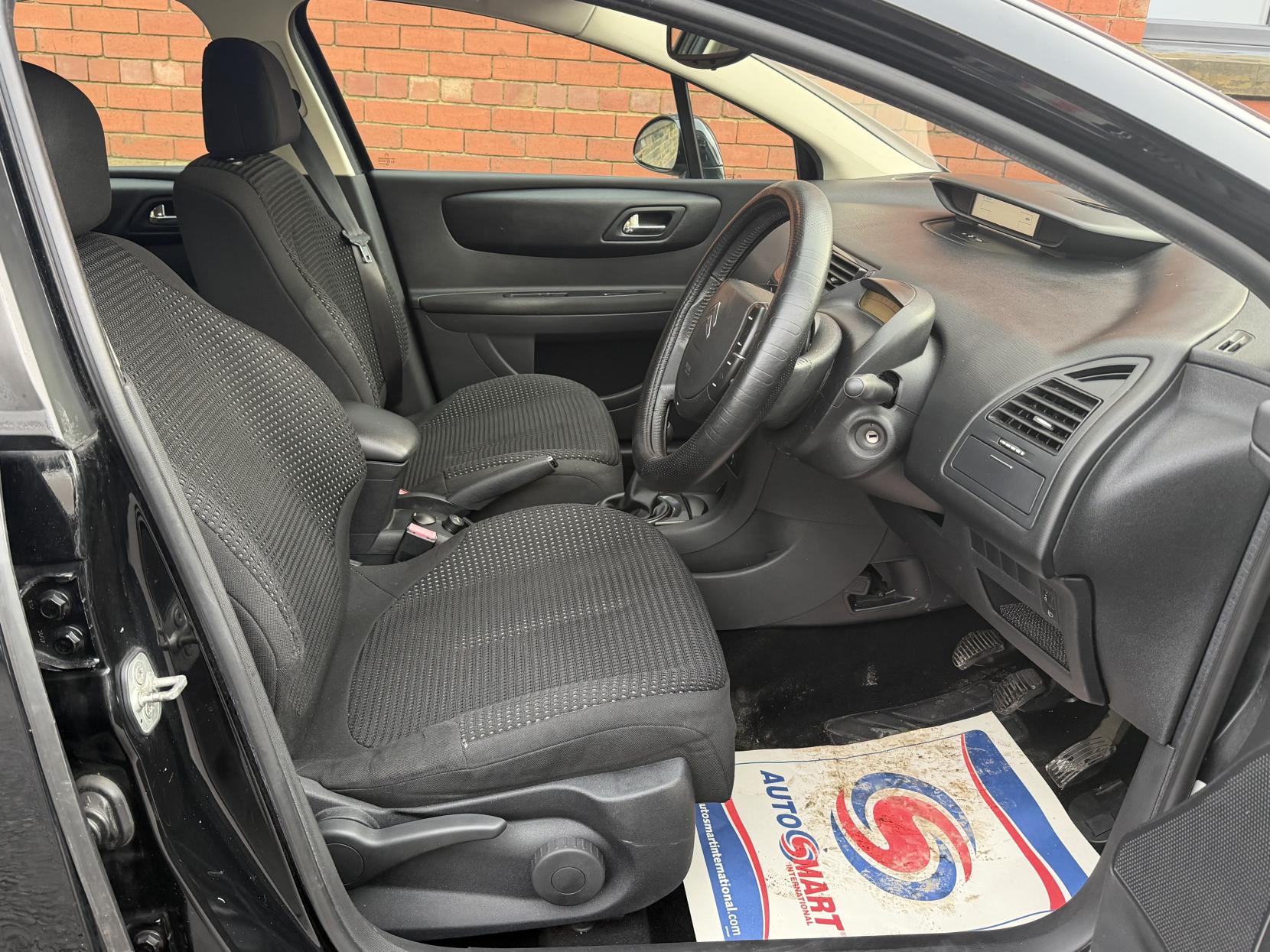 Citroen C4 1.6i 16V VTR+ Hatchback 5dr Petrol Manual (169 g/km, 110 bhp)