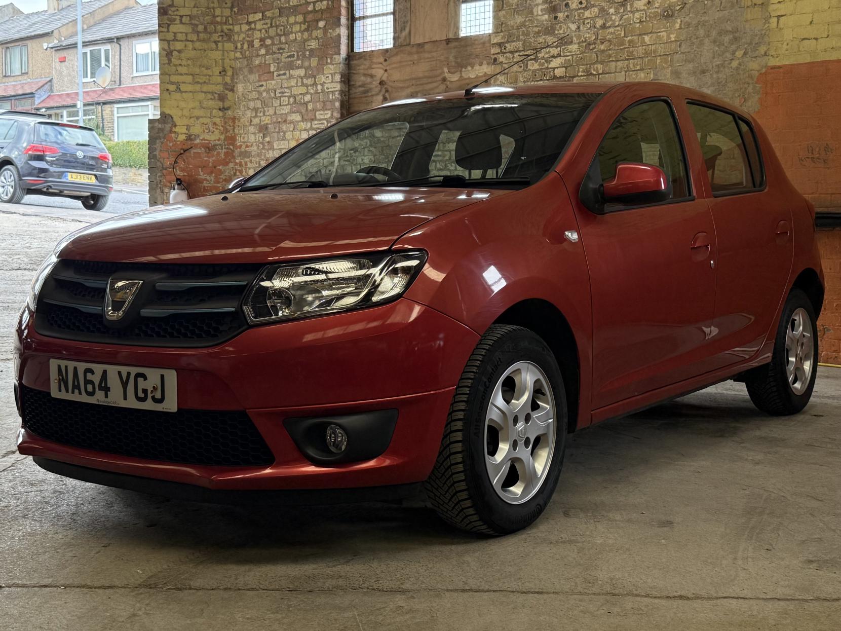 Dacia Sandero 0.9 TCe Laureate Hatchback 5dr Petrol Manual Euro 5 (90 ps)