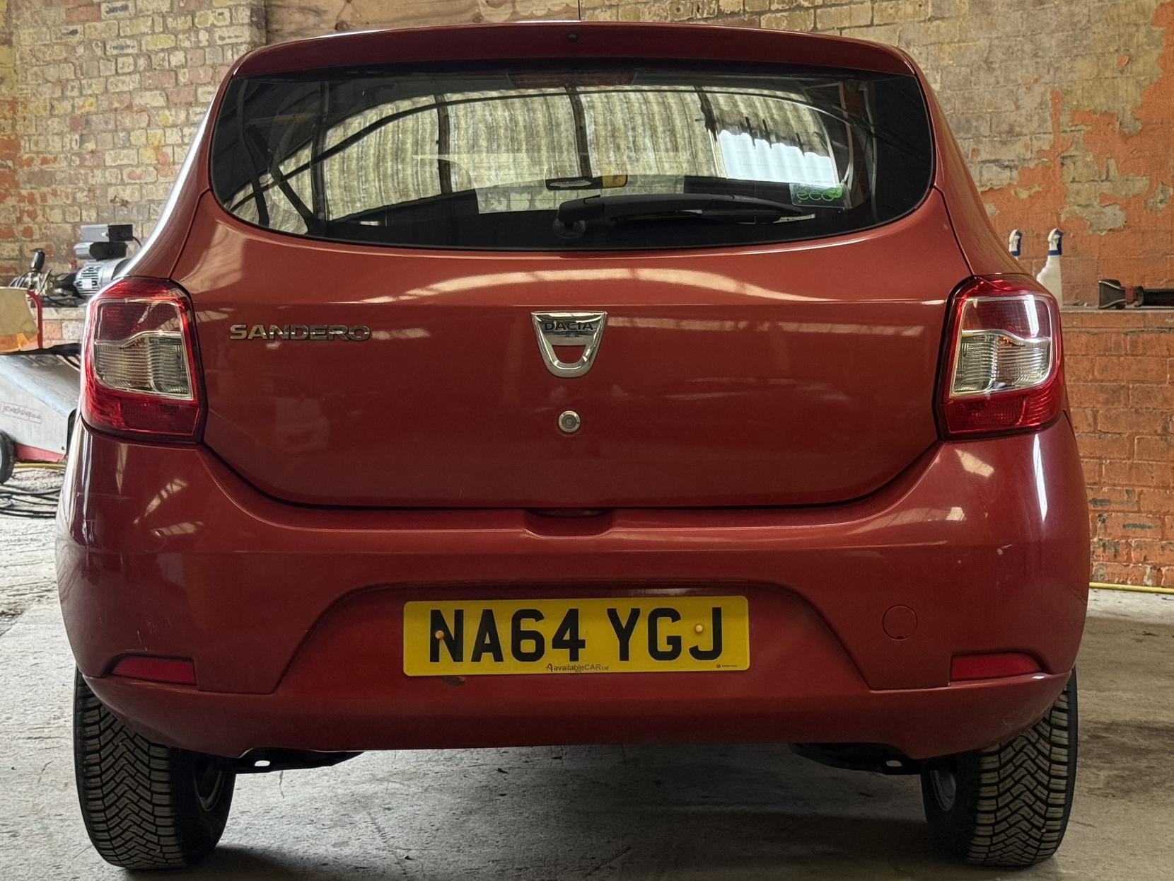 Dacia Sandero 0.9 TCe Laureate Hatchback 5dr Petrol Manual Euro 5 (90 ps)