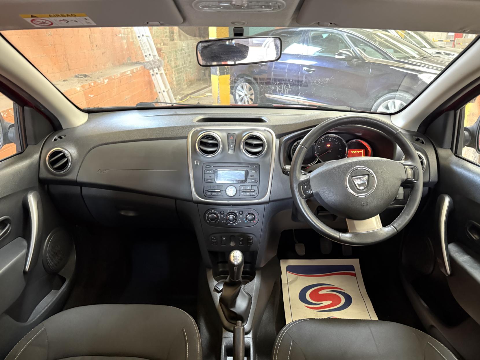 Dacia Sandero 0.9 TCe Laureate Hatchback 5dr Petrol Manual Euro 5 (90 ps)