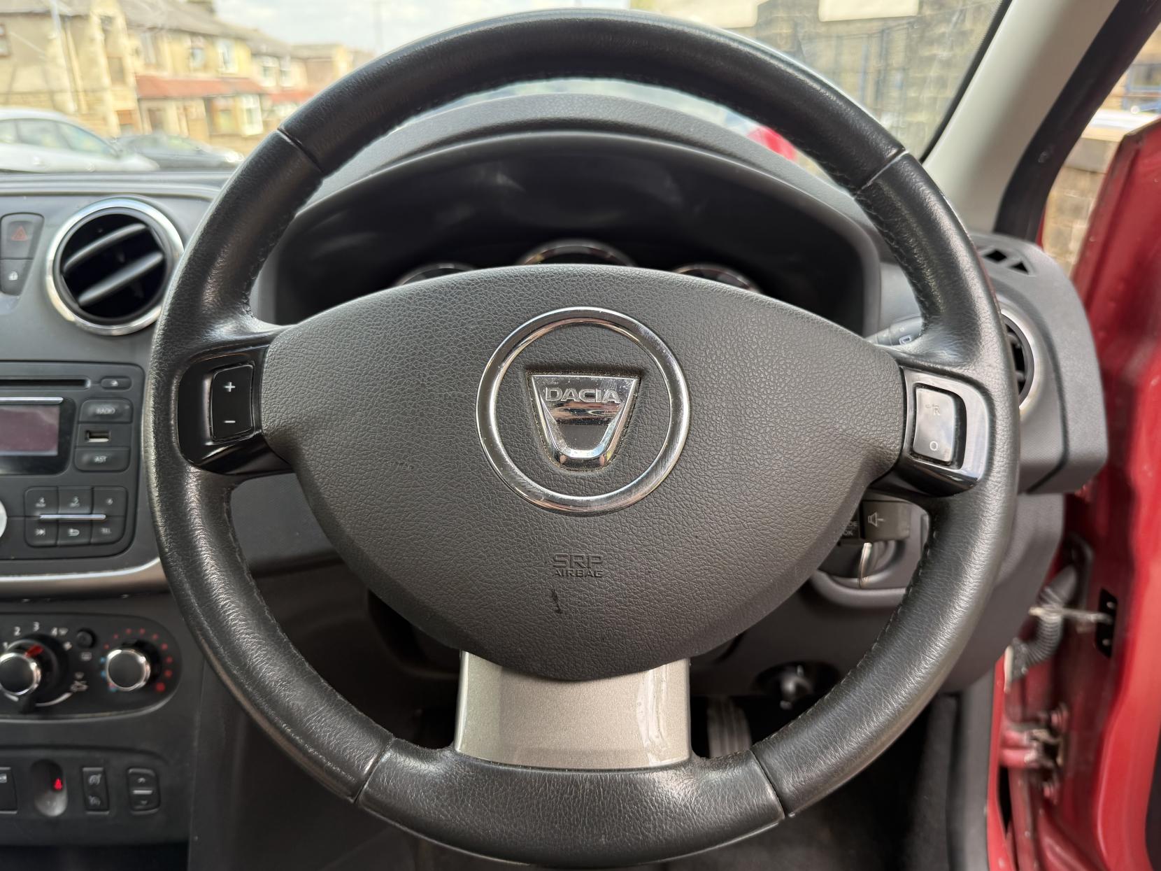 Dacia Sandero 0.9 TCe Laureate Hatchback 5dr Petrol Manual Euro 5 (90 ps)
