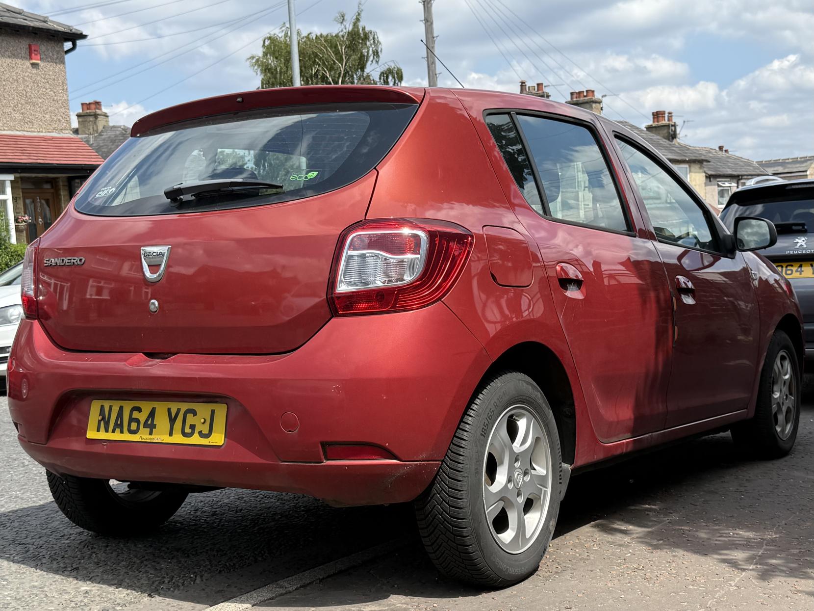 Dacia Sandero 0.9 TCe Laureate Hatchback 5dr Petrol Manual Euro 5 (90 ps)