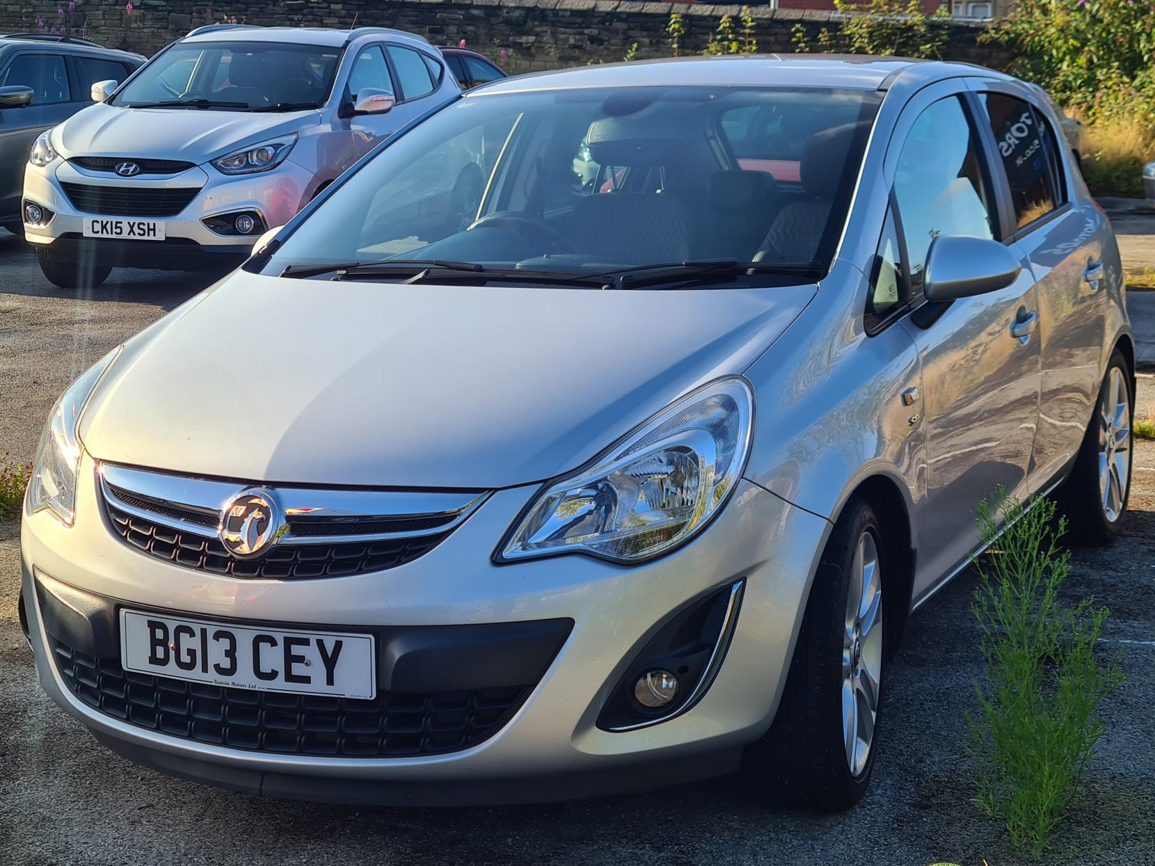 Vauxhall Corsa 1.4 16V SE Hatchback 5dr Petrol Manual Wide Ratio Euro 5 (100 ps)