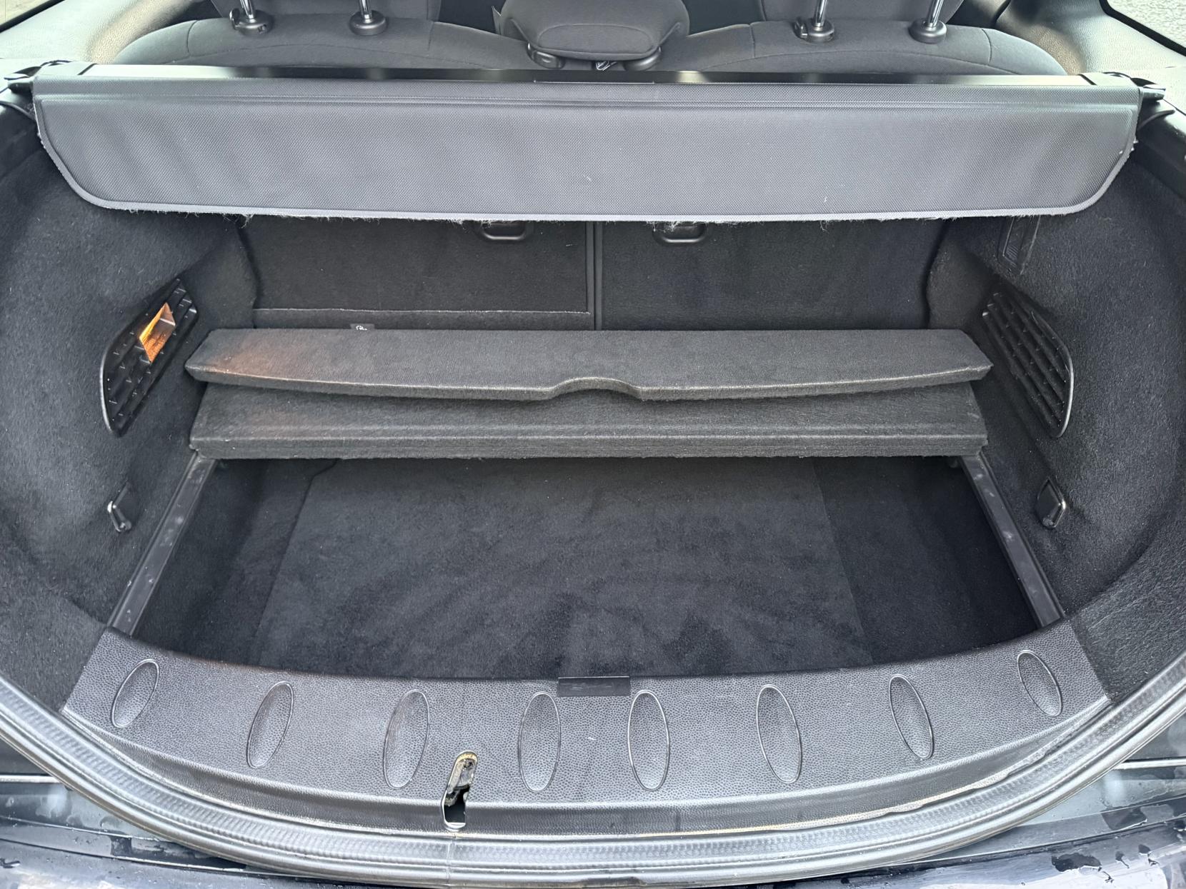 MINI Clubman 1.6 Cooper D Estate 5dr Diesel Manual Euro 5 (s/s) (112 ps)