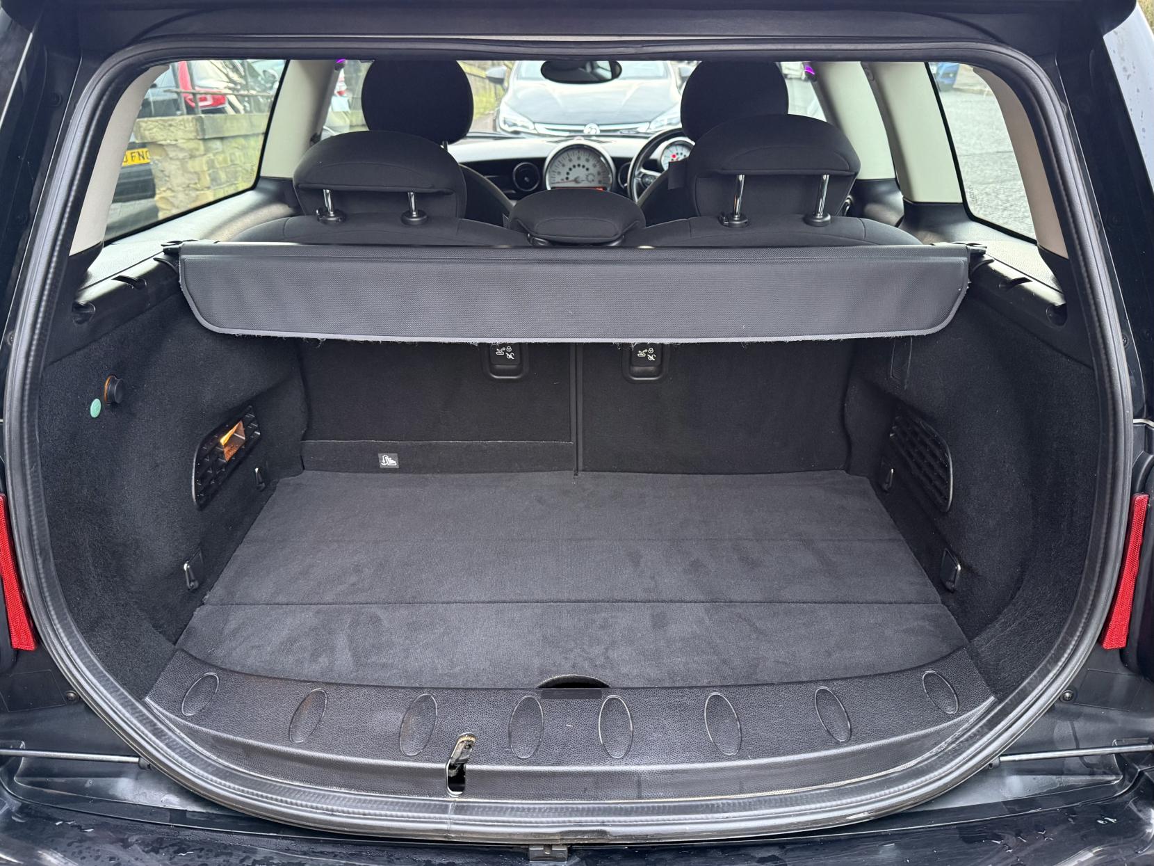 MINI Clubman 1.6 Cooper D Estate 5dr Diesel Manual Euro 5 (s/s) (112 ps)