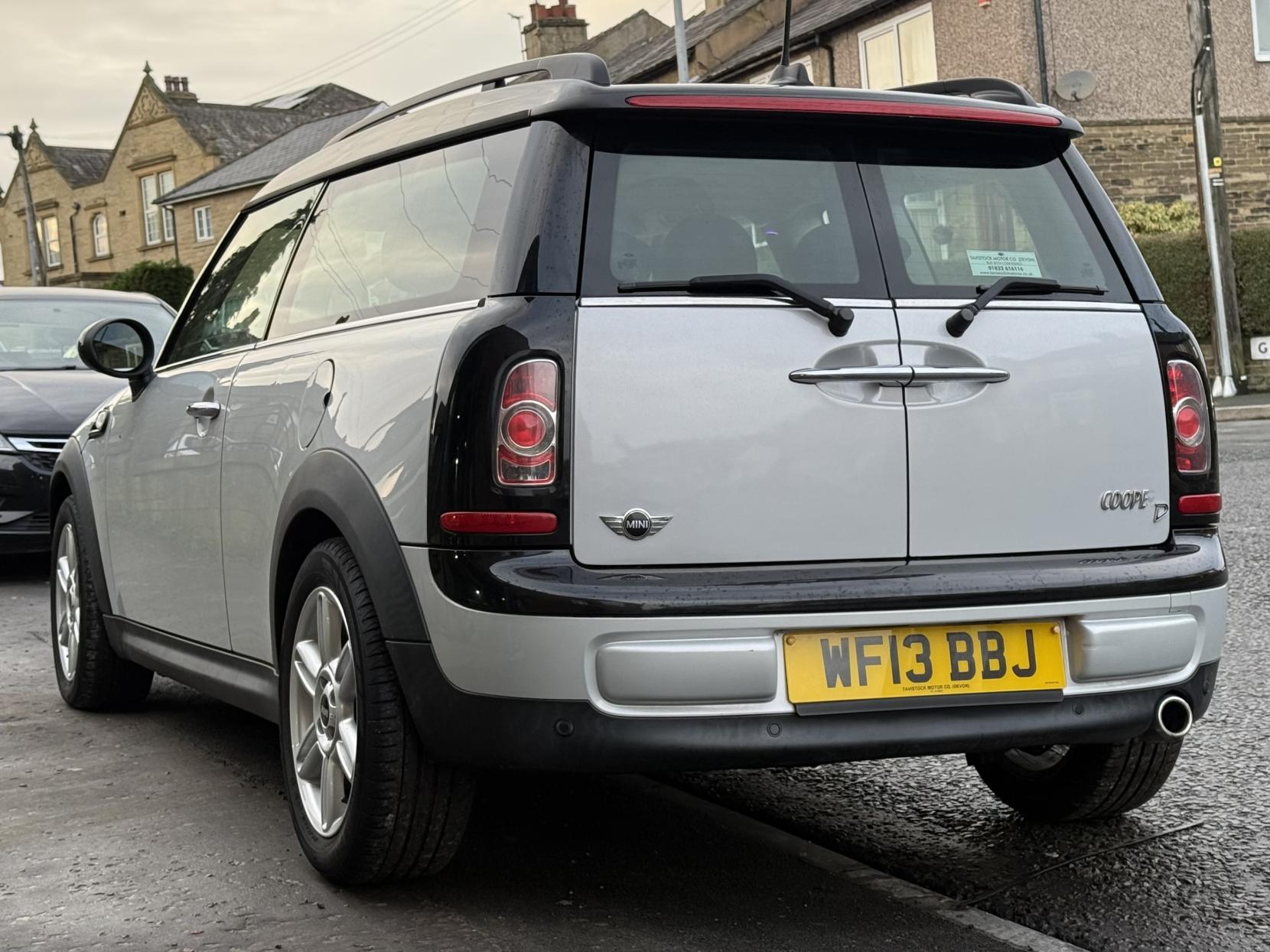 MINI Clubman 1.6 Cooper D Estate 5dr Diesel Manual Euro 5 (s/s) (112 ps)