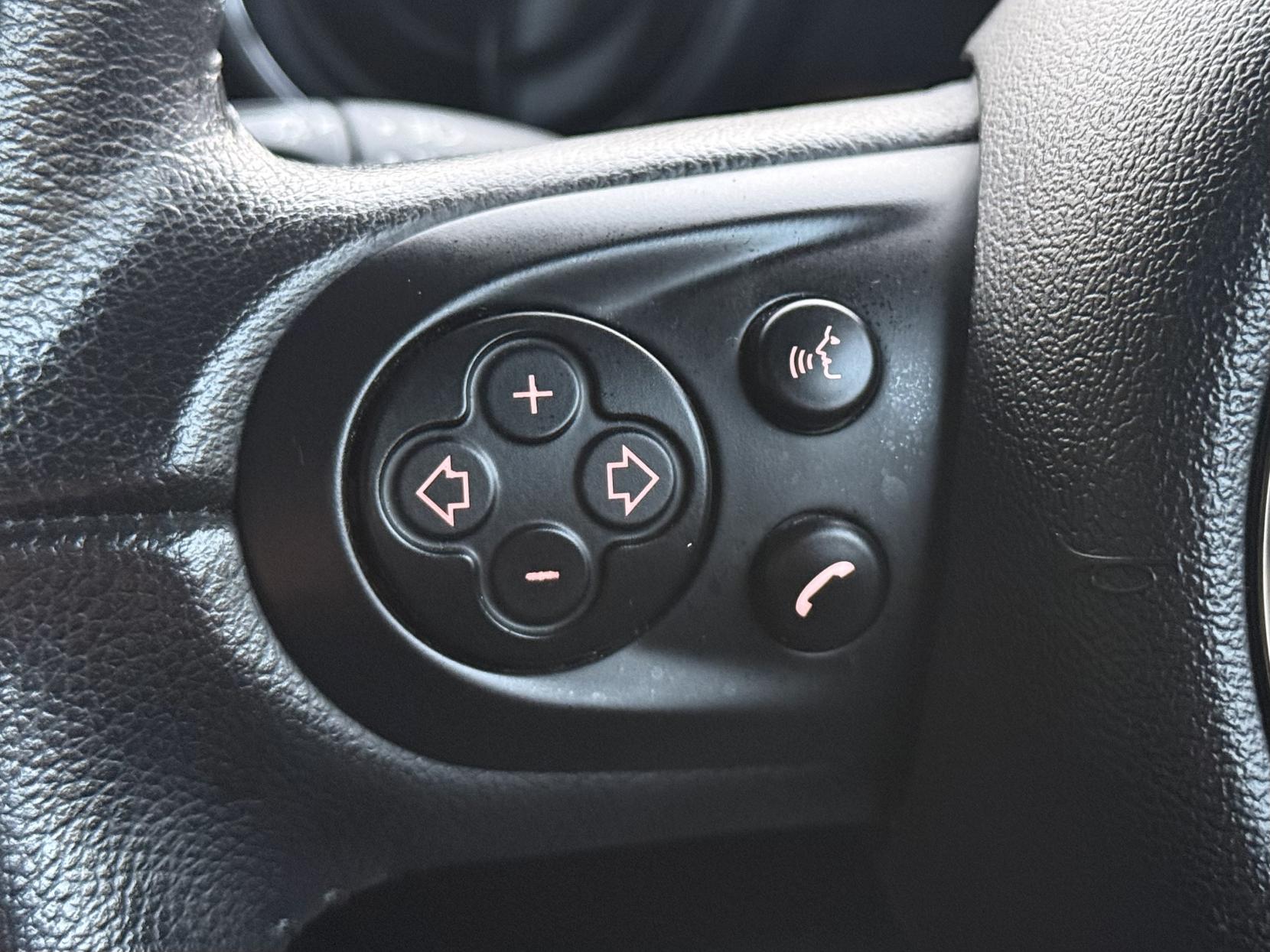 MINI Clubman 1.6 Cooper D Estate 5dr Diesel Manual Euro 5 (s/s) (112 ps)