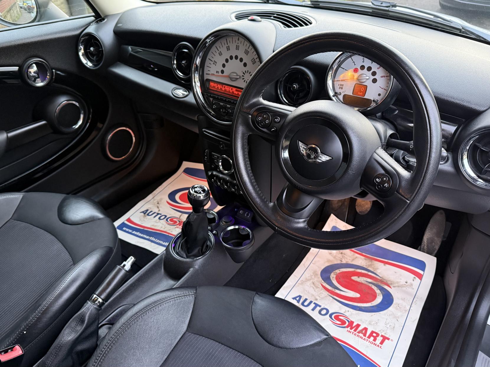 MINI Clubman 1.6 Cooper D Estate 5dr Diesel Manual Euro 5 (s/s) (112 ps)