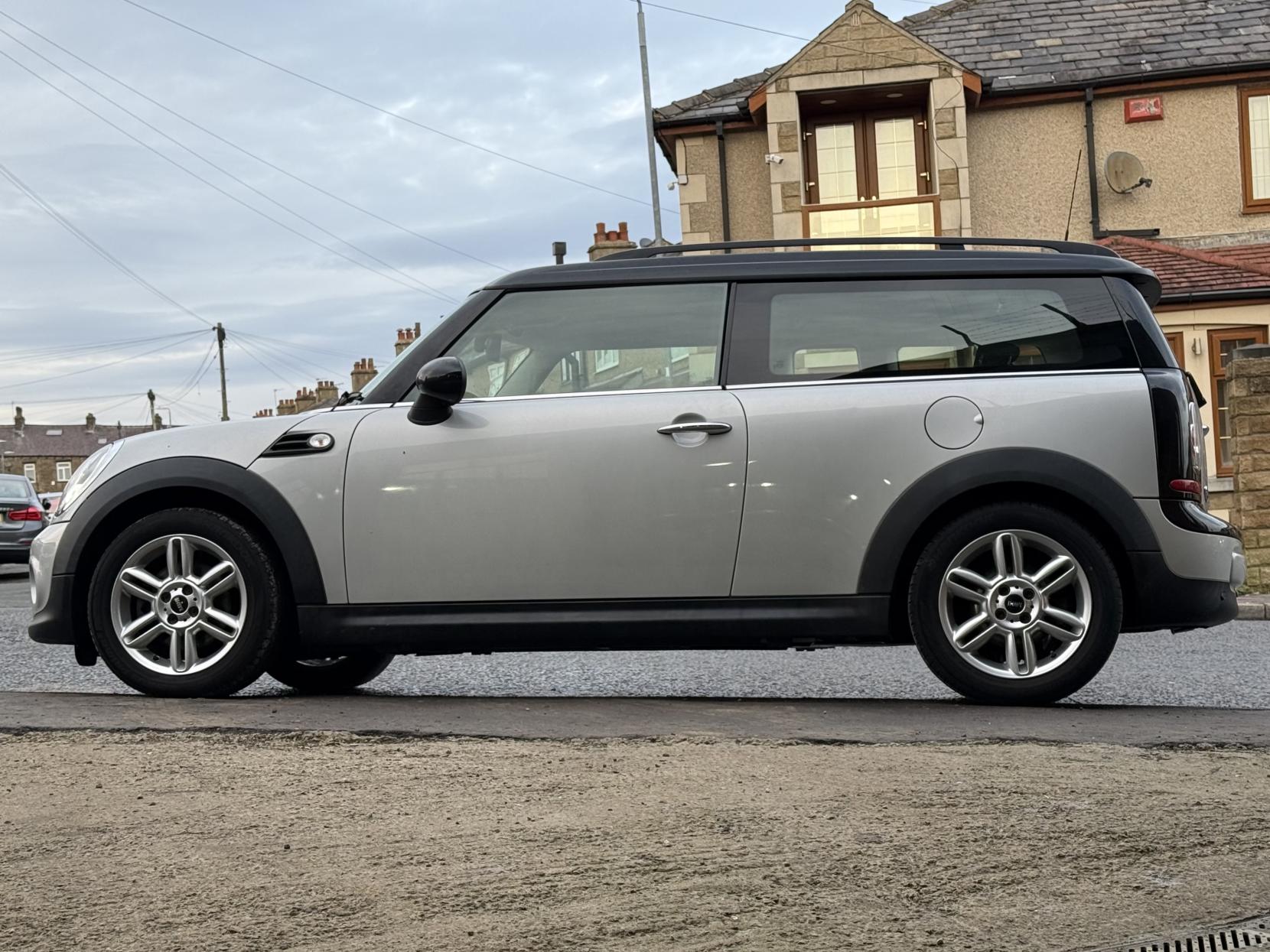 MINI Clubman 1.6 Cooper D Estate 5dr Diesel Manual Euro 5 (s/s) (112 ps)