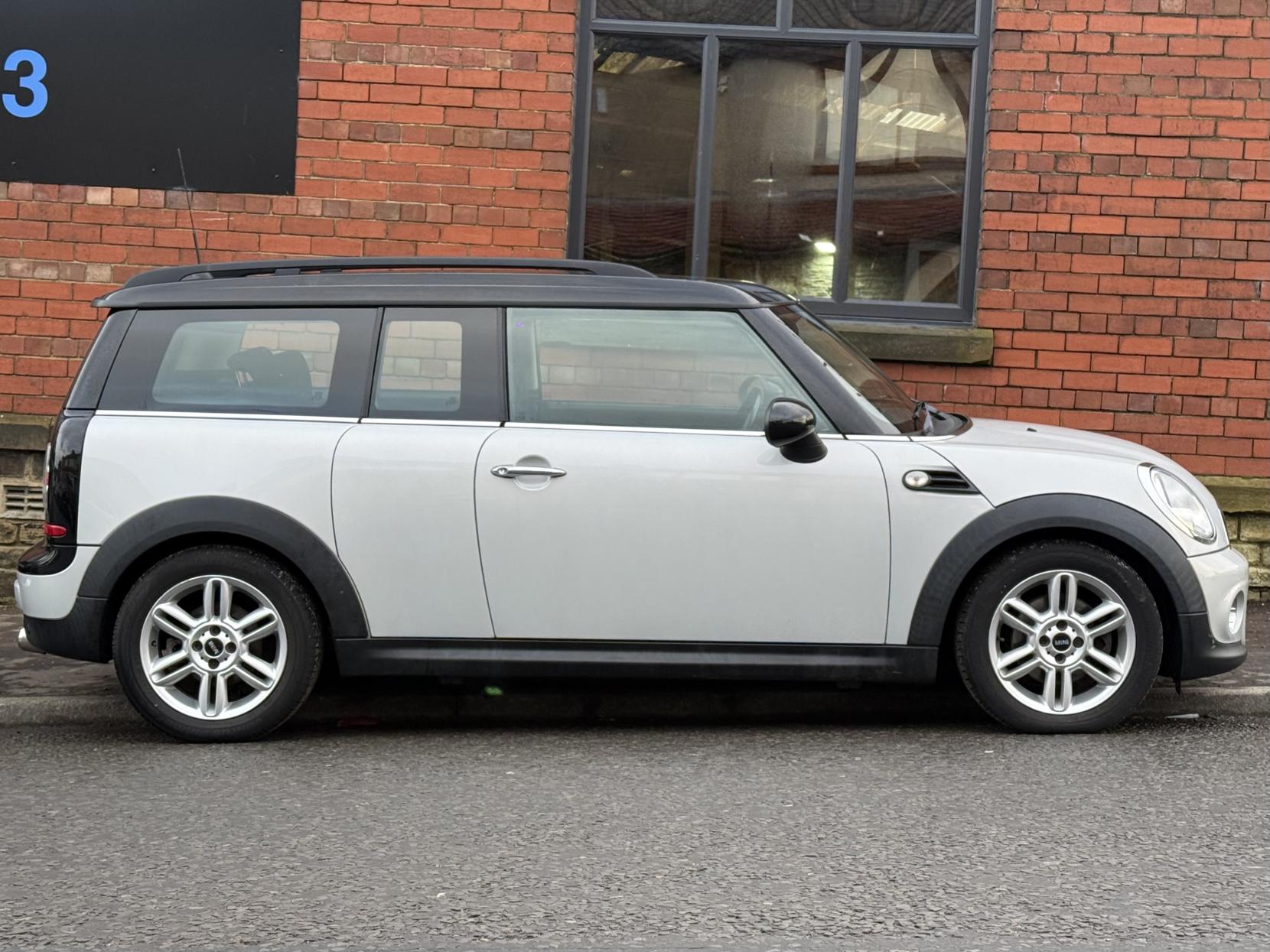 MINI Clubman 1.6 Cooper D Estate 5dr Diesel Manual Euro 5 (s/s) (112 ps)