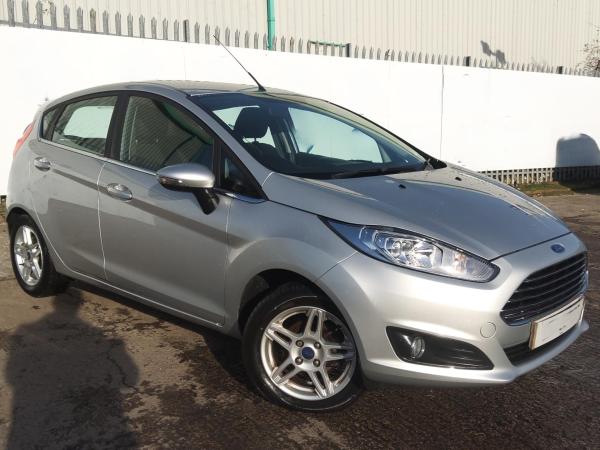 Ford Fiesta 1.0 Zetec Hatchback 5dr Petrol Manual Euro 5 (s/s) (80 ps)