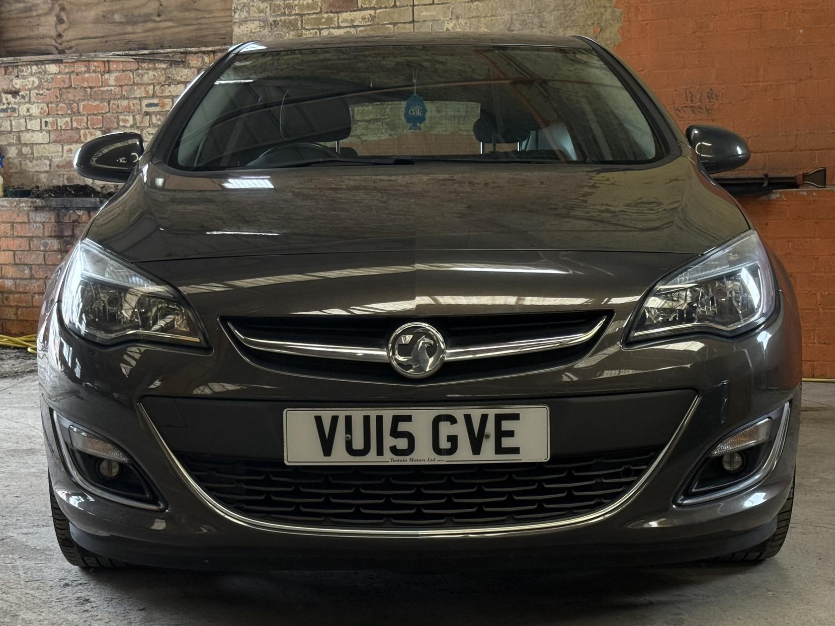 Vauxhall Astra 1.4i SRi Hatchback 5dr Petrol Manual Euro 6 (100 ps)